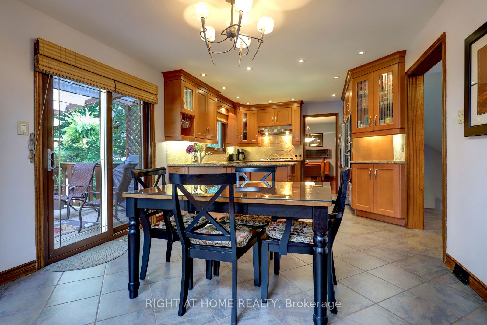 1412 Carmen Drive Property Photo 15