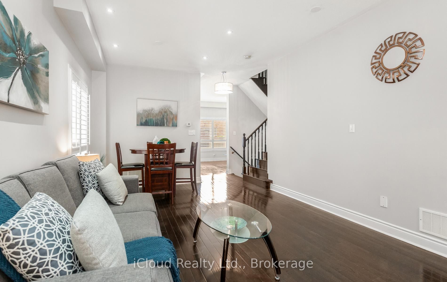 39 Flurry Circle Property Photo 6