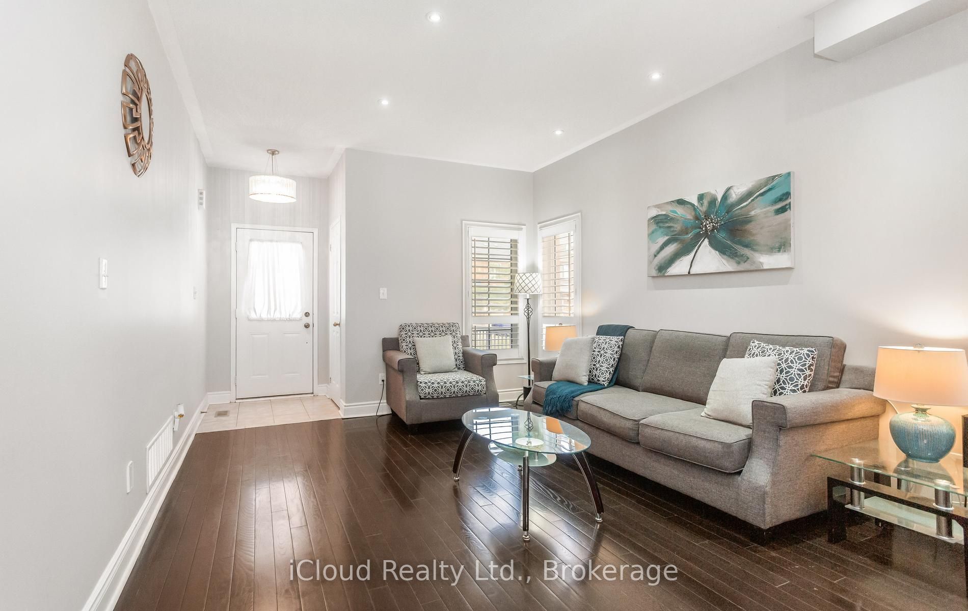 39 Flurry Circle Property Photo 7