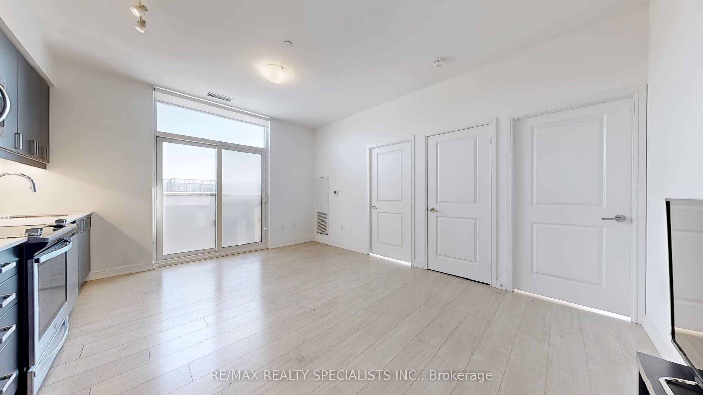 8 Nahani Way 321 Property Photo 8