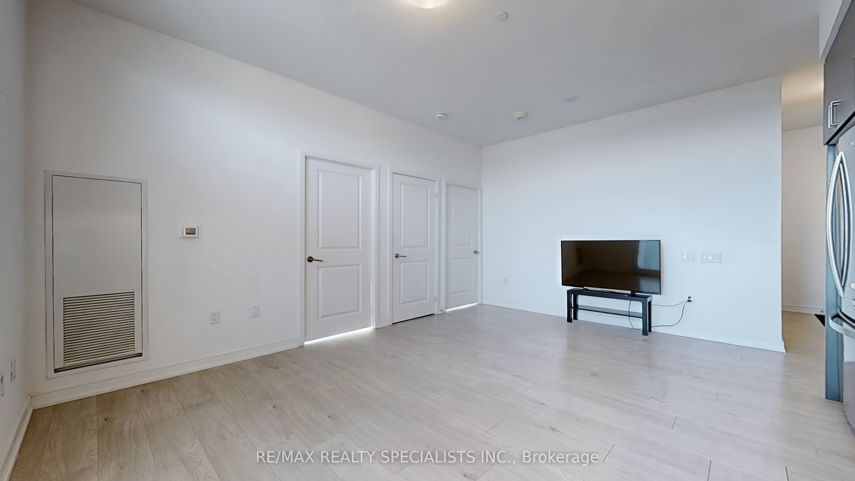 8 Nahani Way 321 Property Photo 12