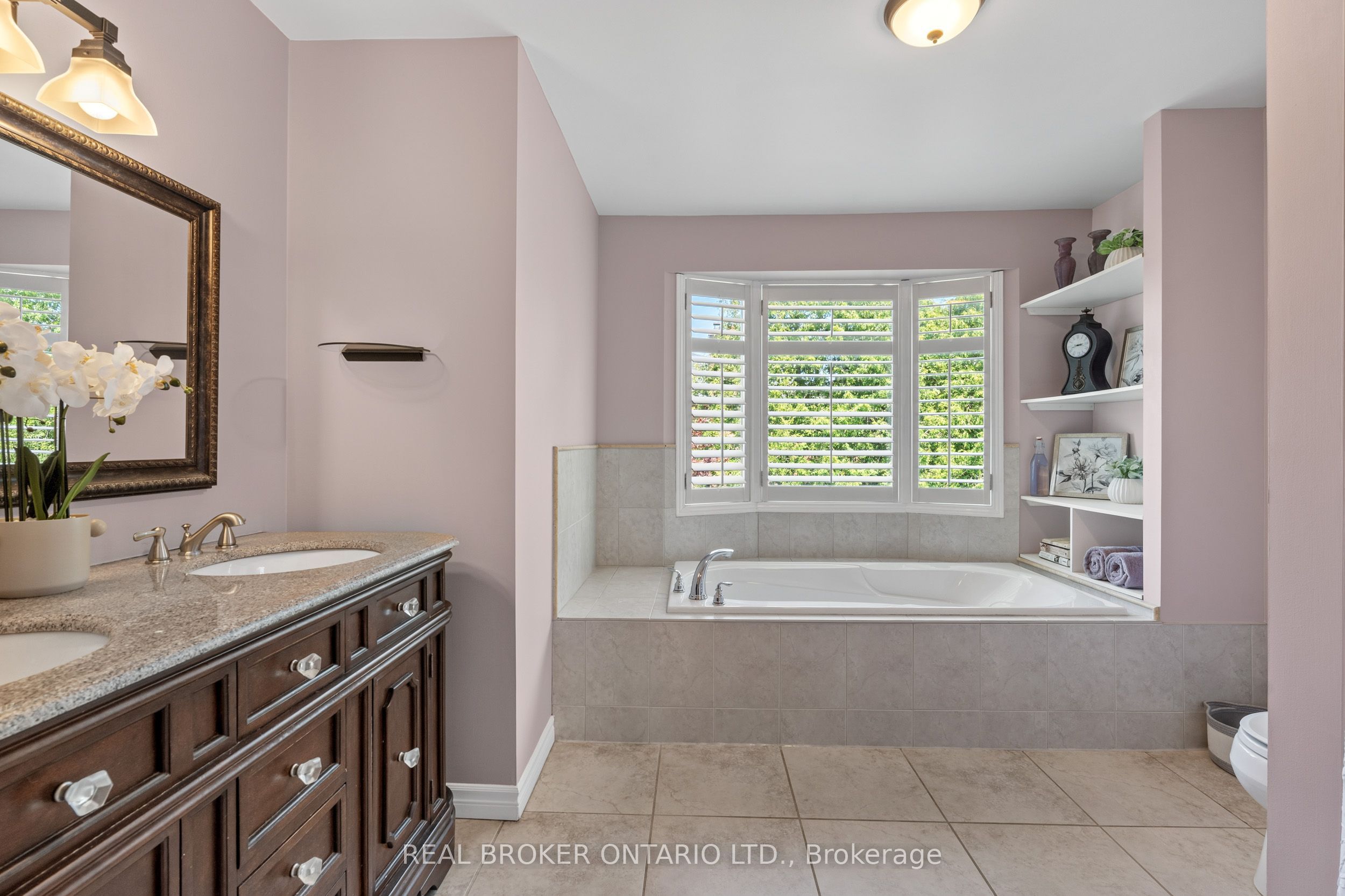 1291 Windrush Drive Property Photo 28
