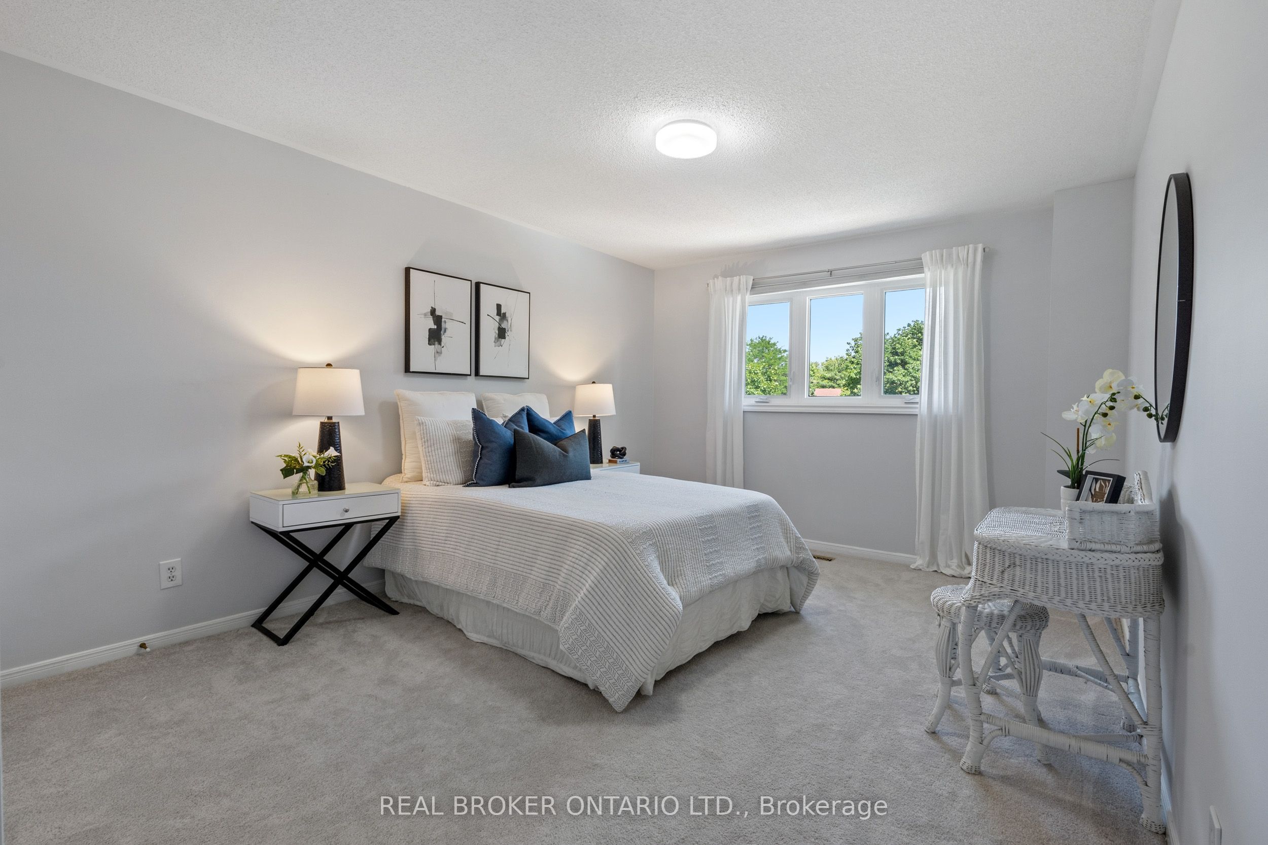 1291 Windrush Drive Property Photo 32