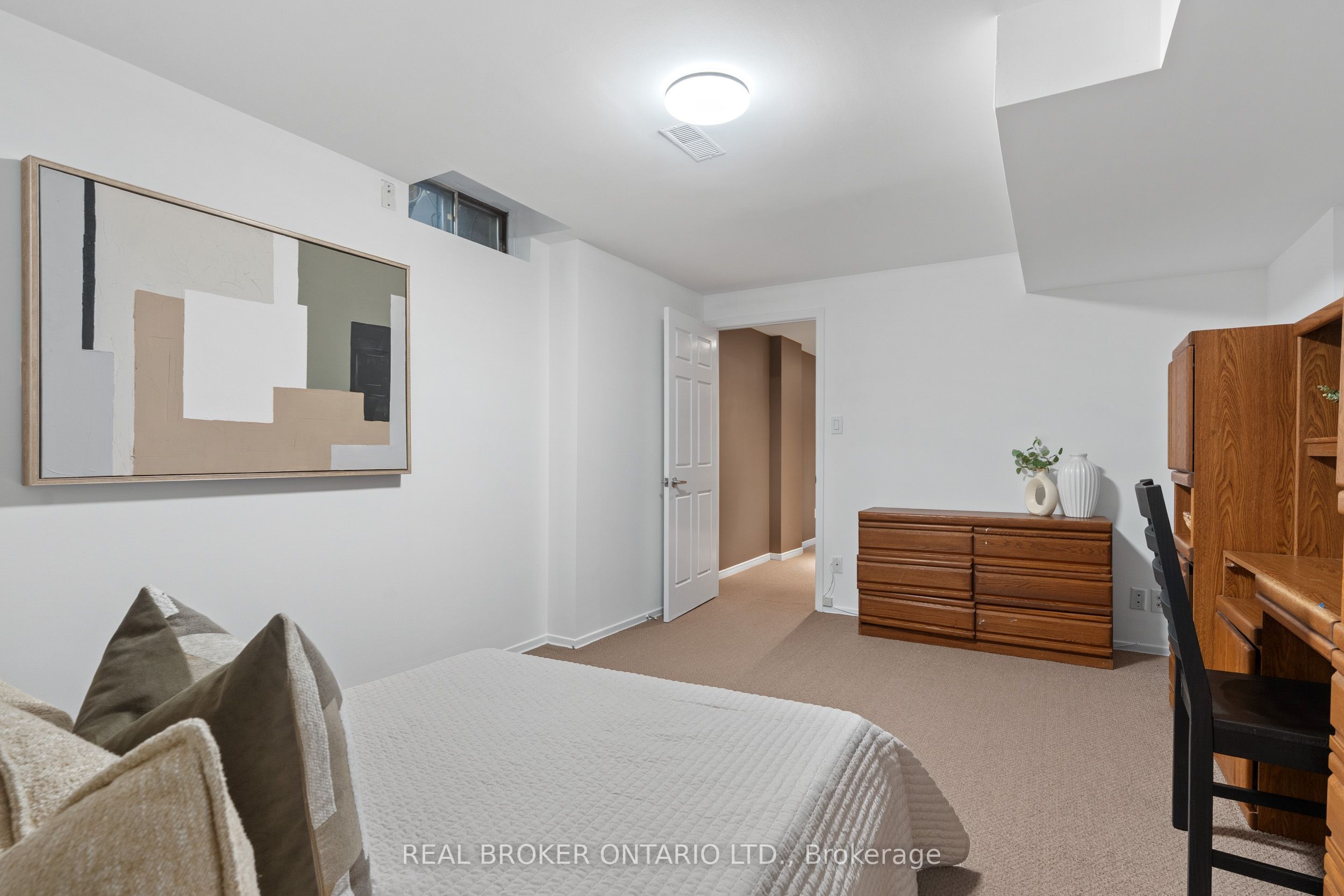 1291 Windrush Drive Property Photo 40