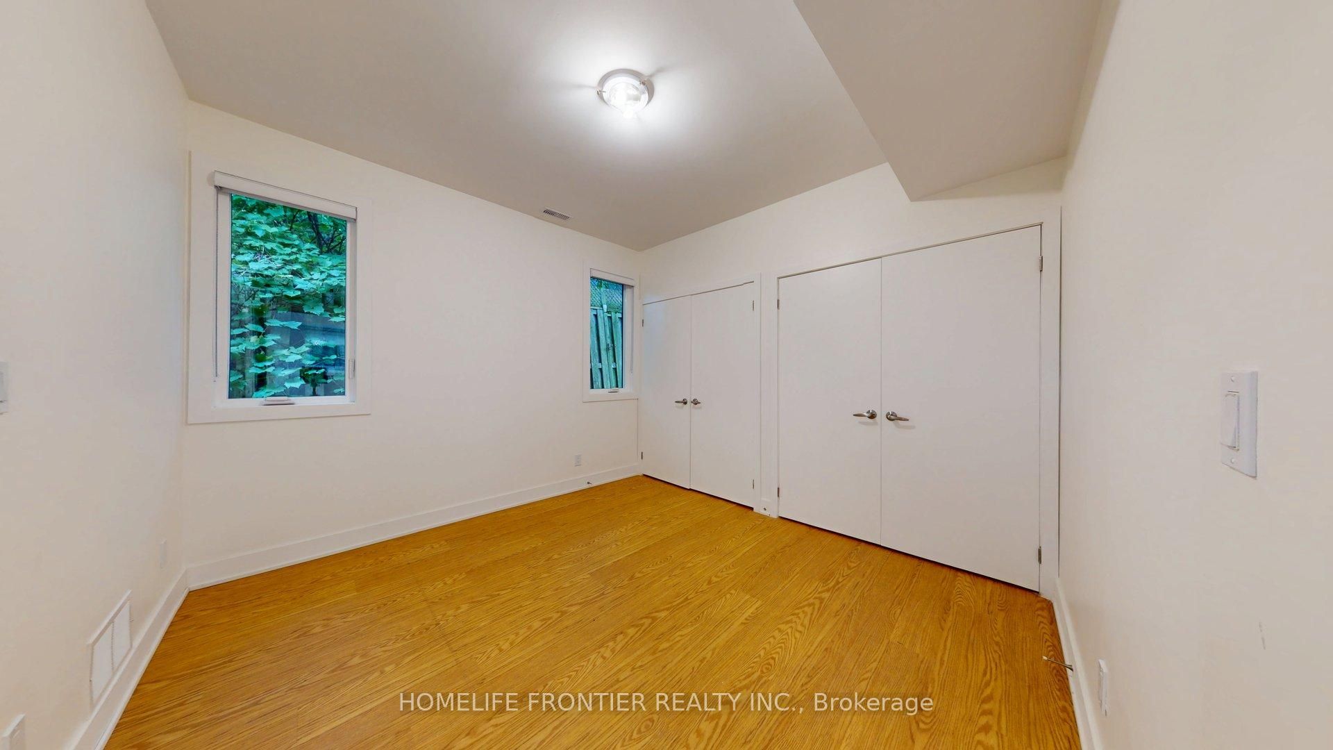 1089 Glencairn Avenue R (laneway) Property Photo 10
