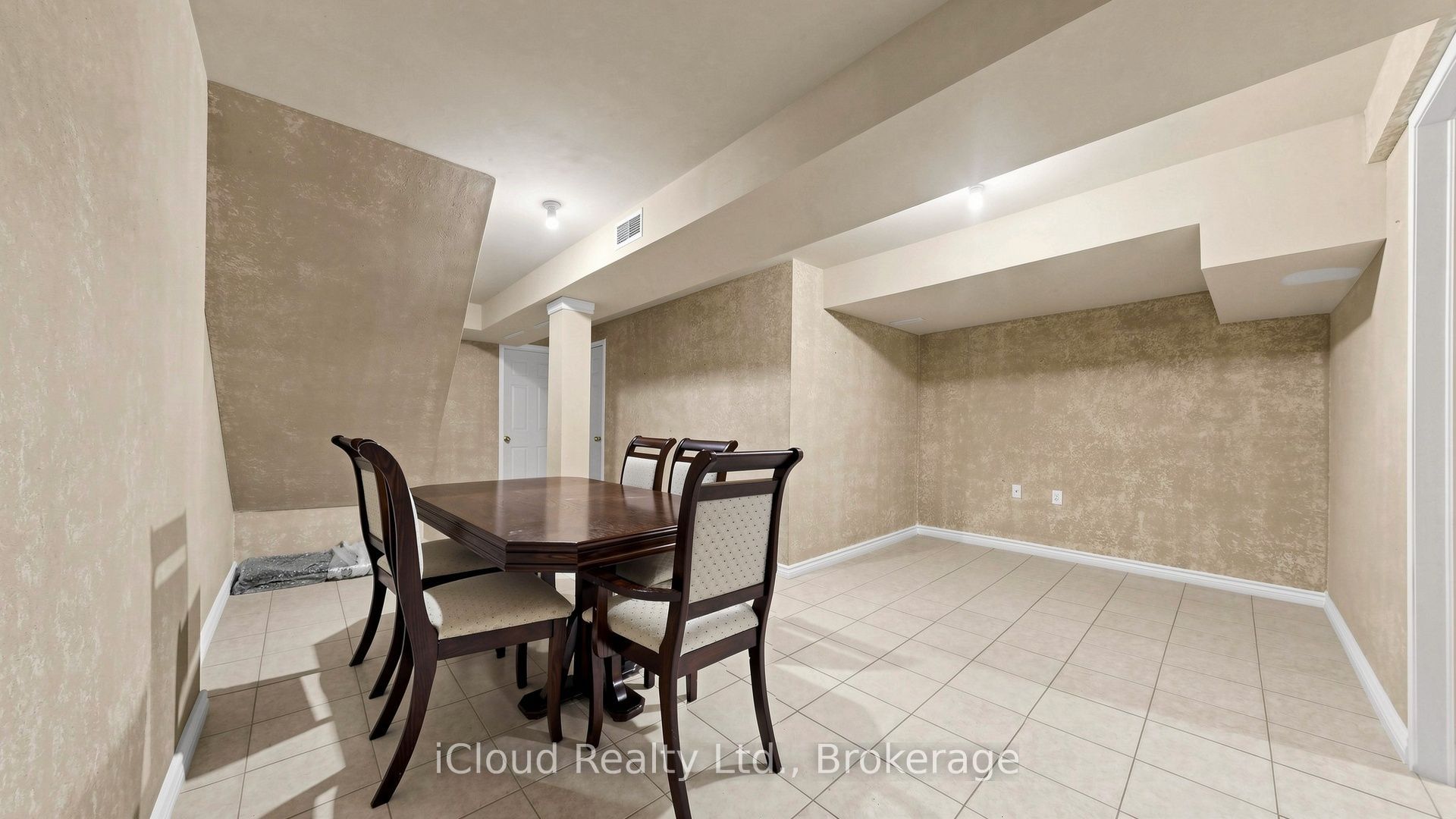 5661 Volpe Avenue Property Photo 27