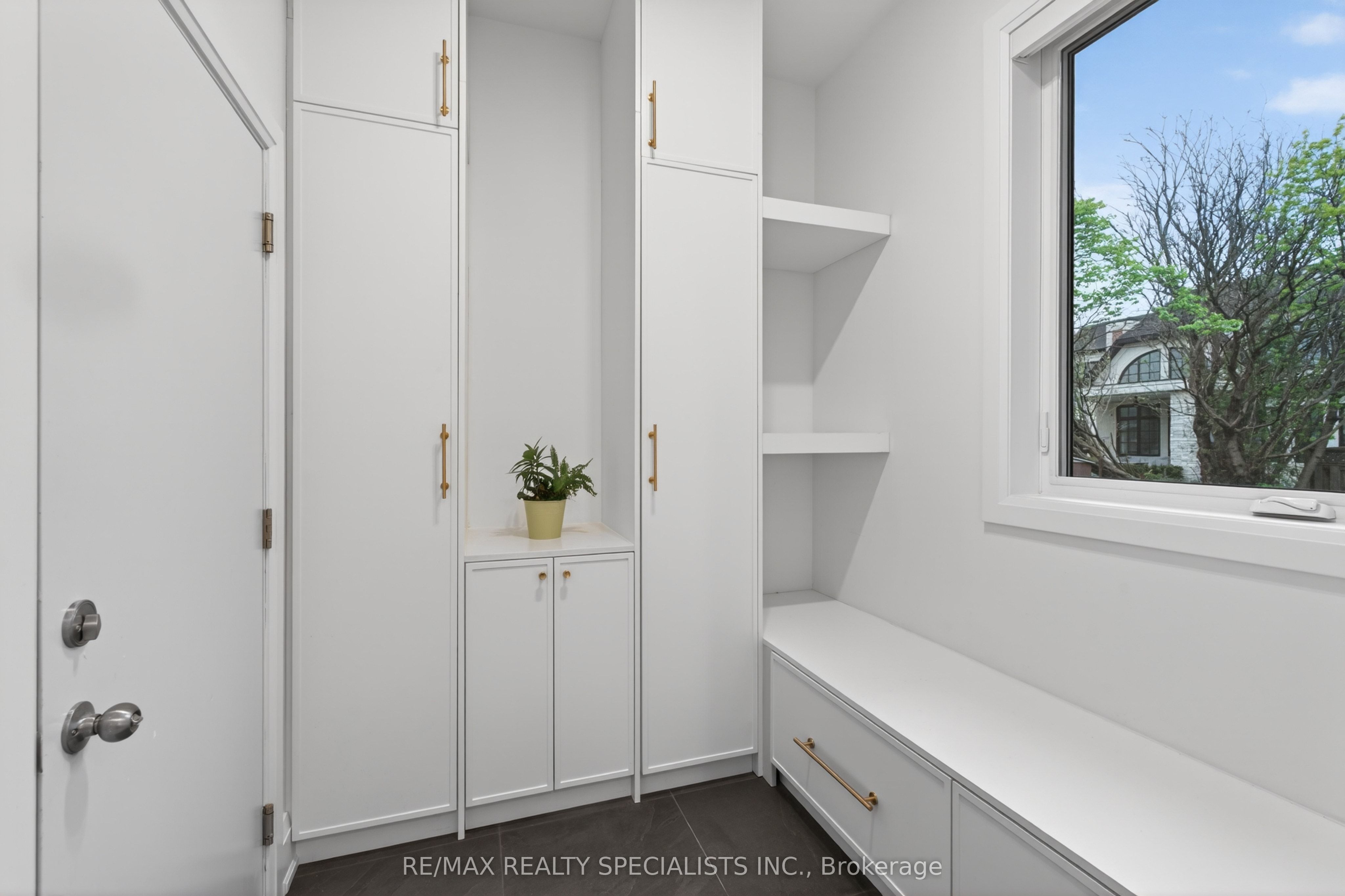 431 Seaton Drive Property Photo 11