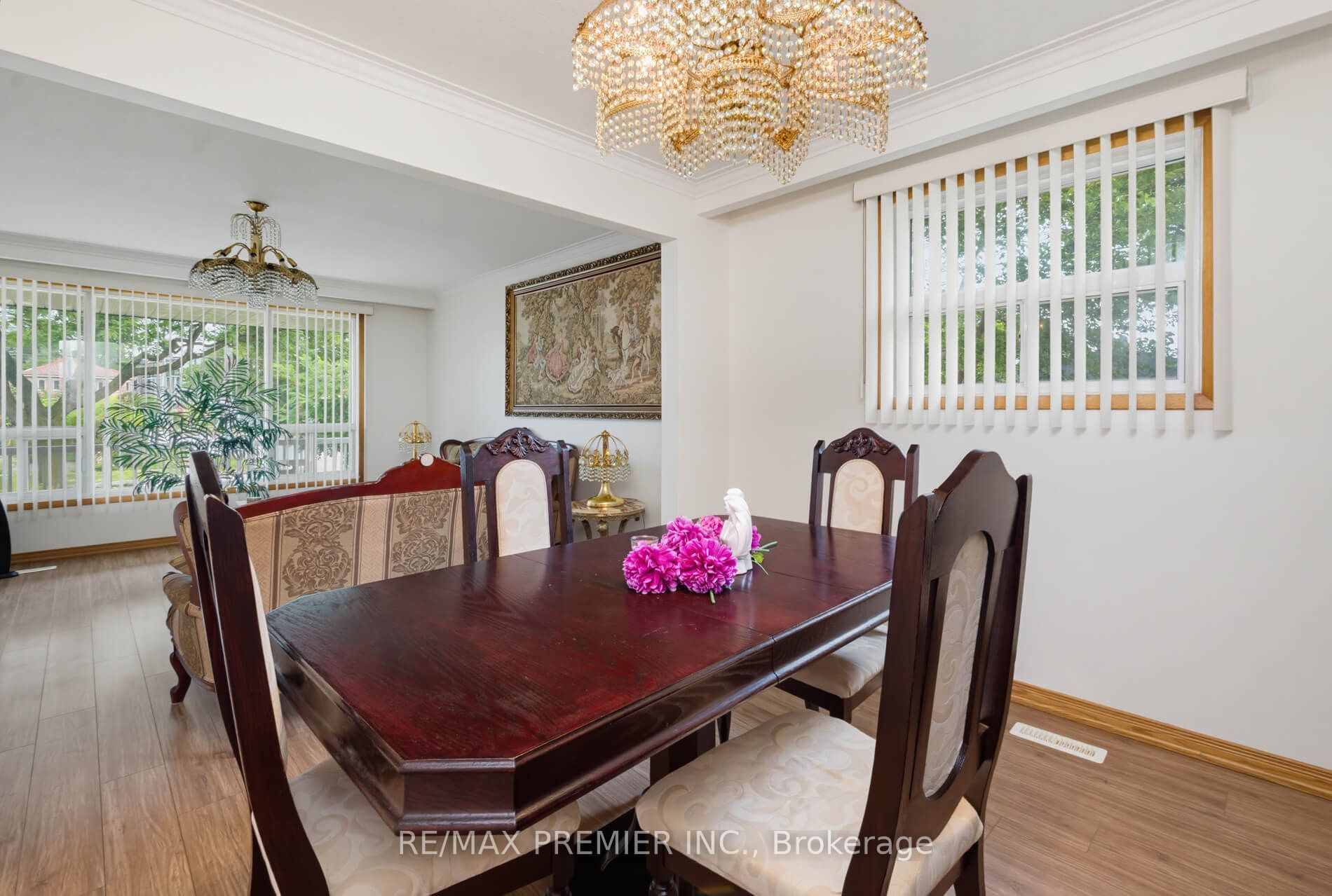 27 Whitfield Avenue Property Photo 7