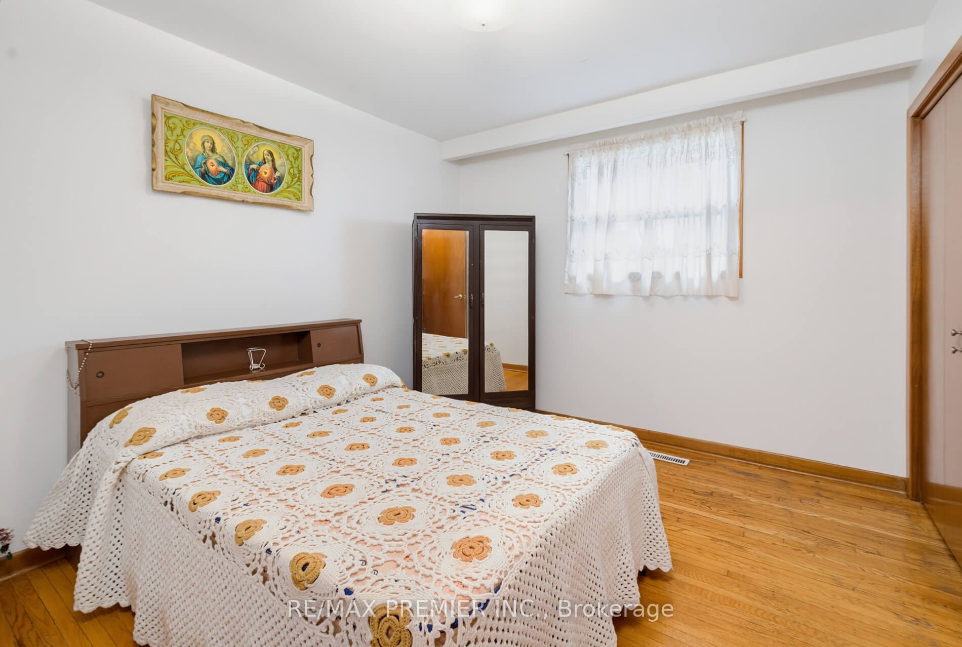 27 Whitfield Avenue Property Photo 10