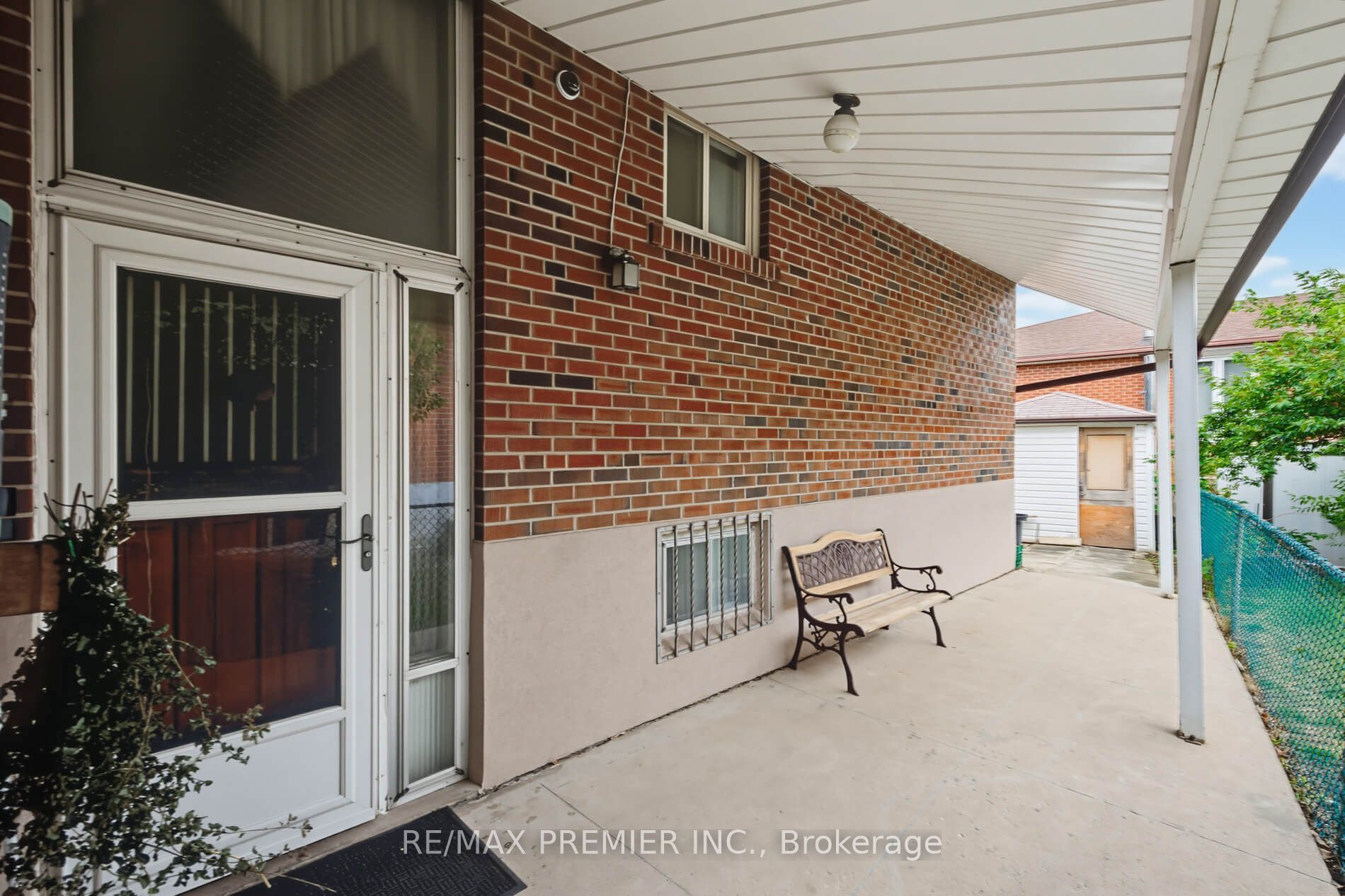 27 Whitfield Avenue Property Photo 20