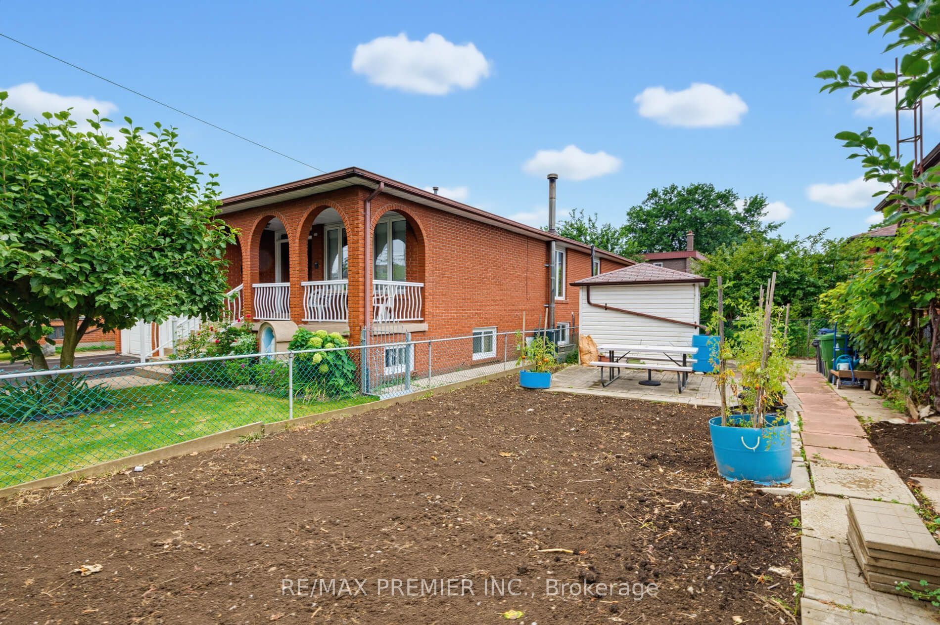27 Whitfield Avenue Property Photo 26