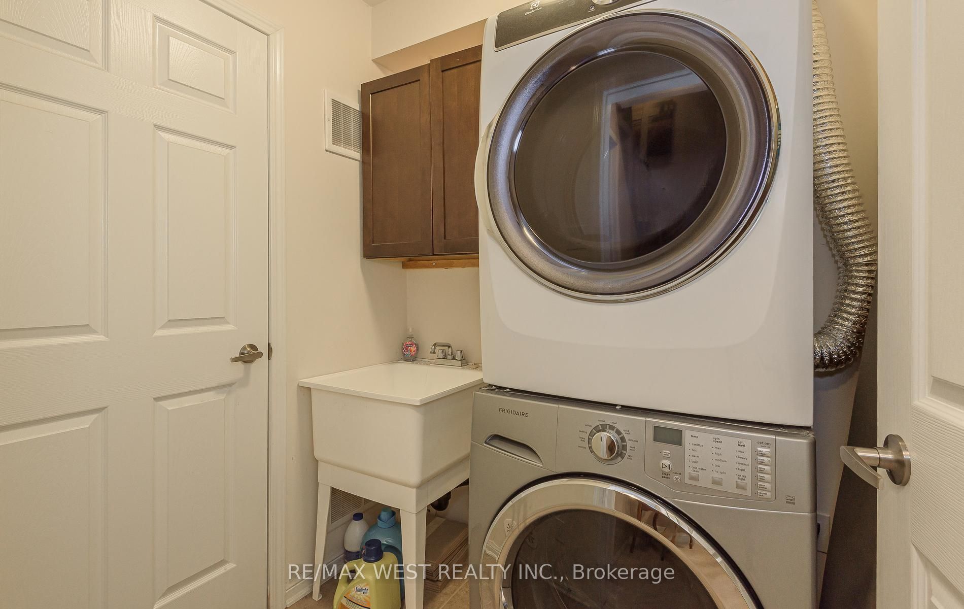 95 Mccleave Crescent Property Photo 10