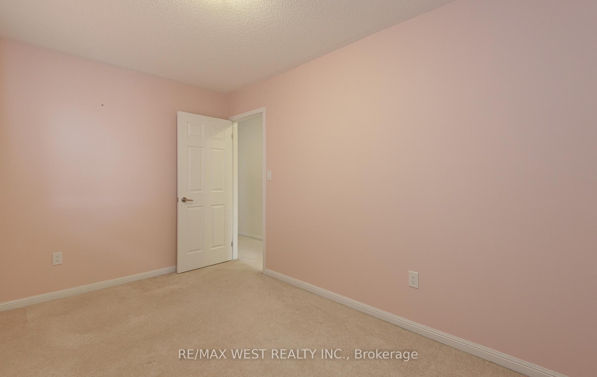 95 Mccleave Crescent Property Photo 41