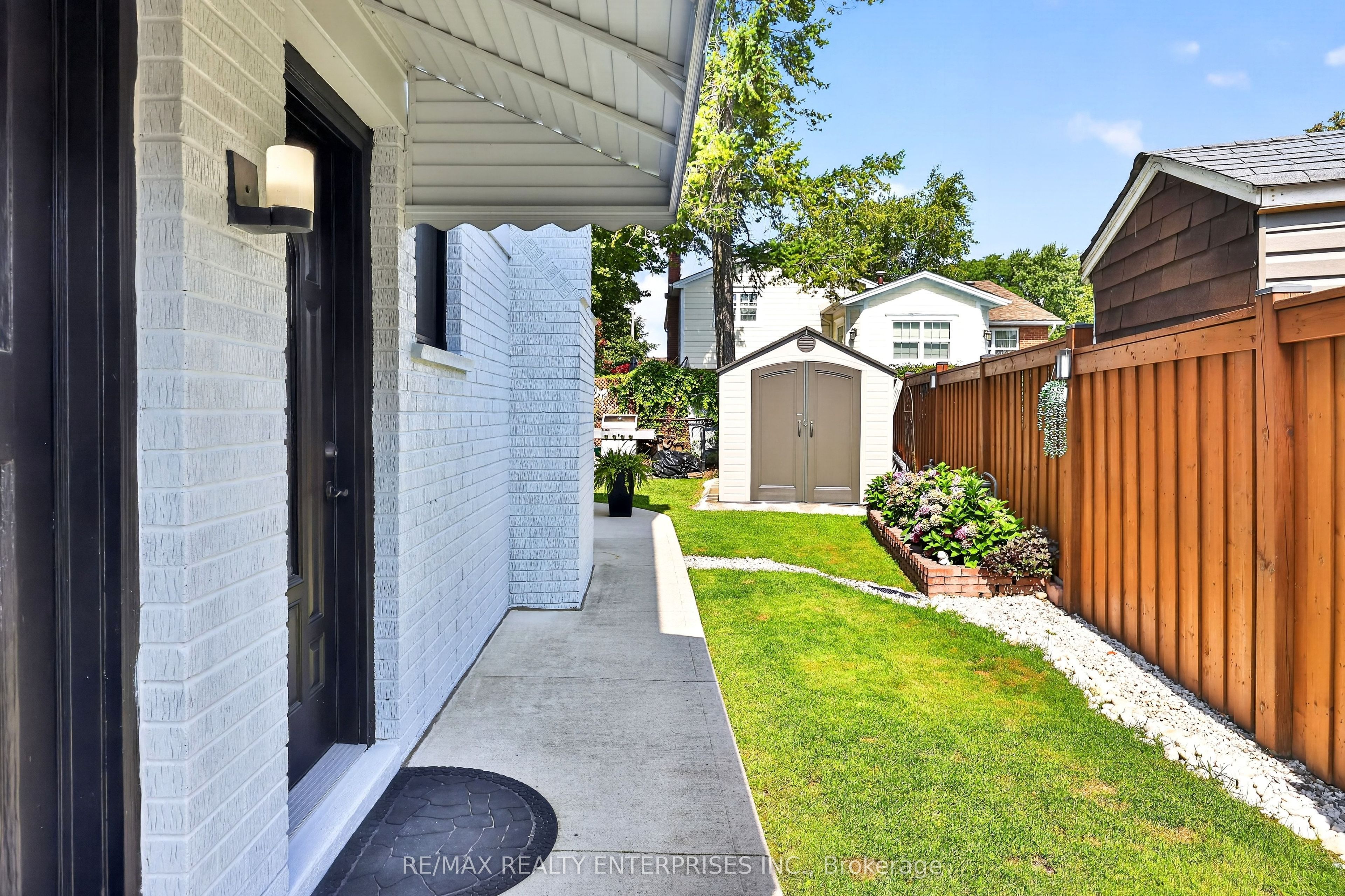 1873 Briarcrook Crescent Property Photo 41