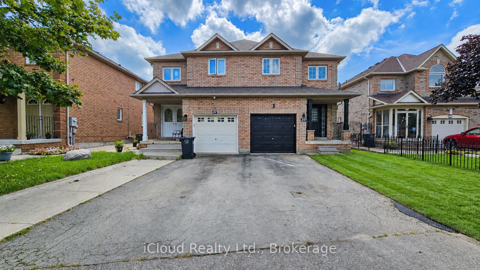 39 Manett Crescent Property Photo 2