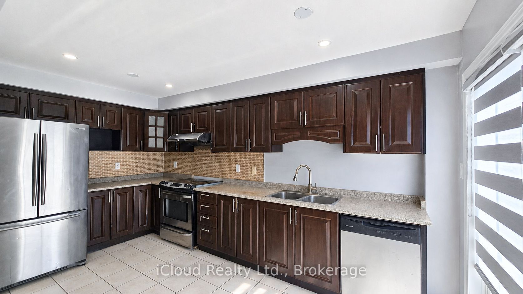 39 Manett Crescent Property Photo 11