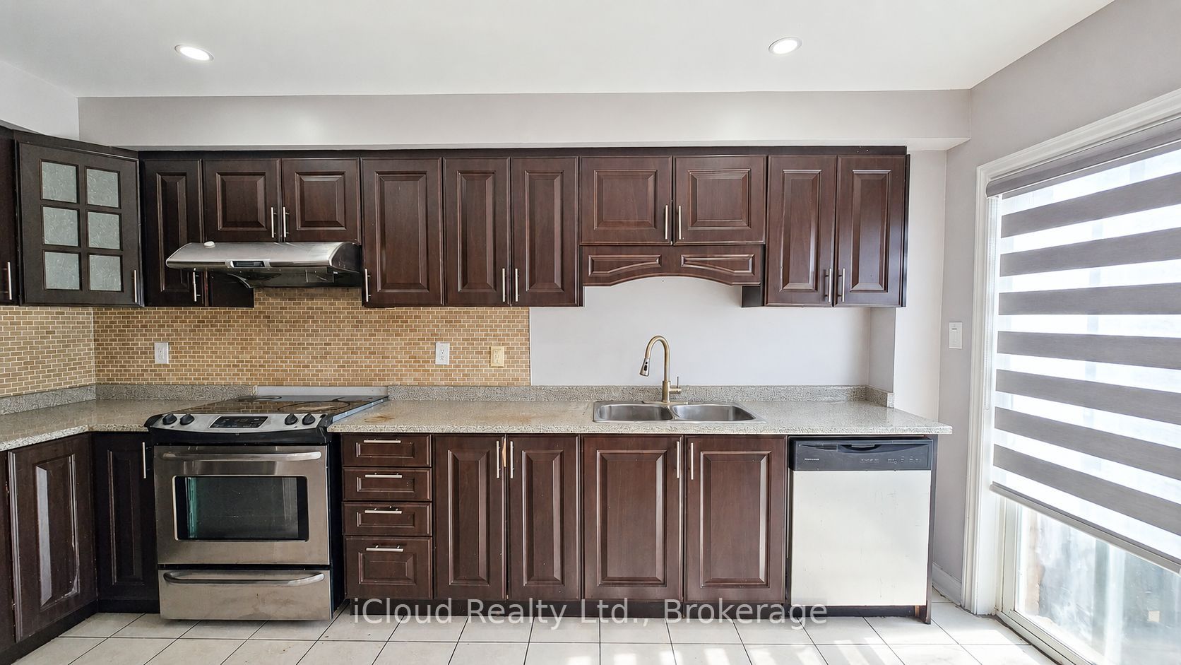 39 Manett Crescent Property Photo 13