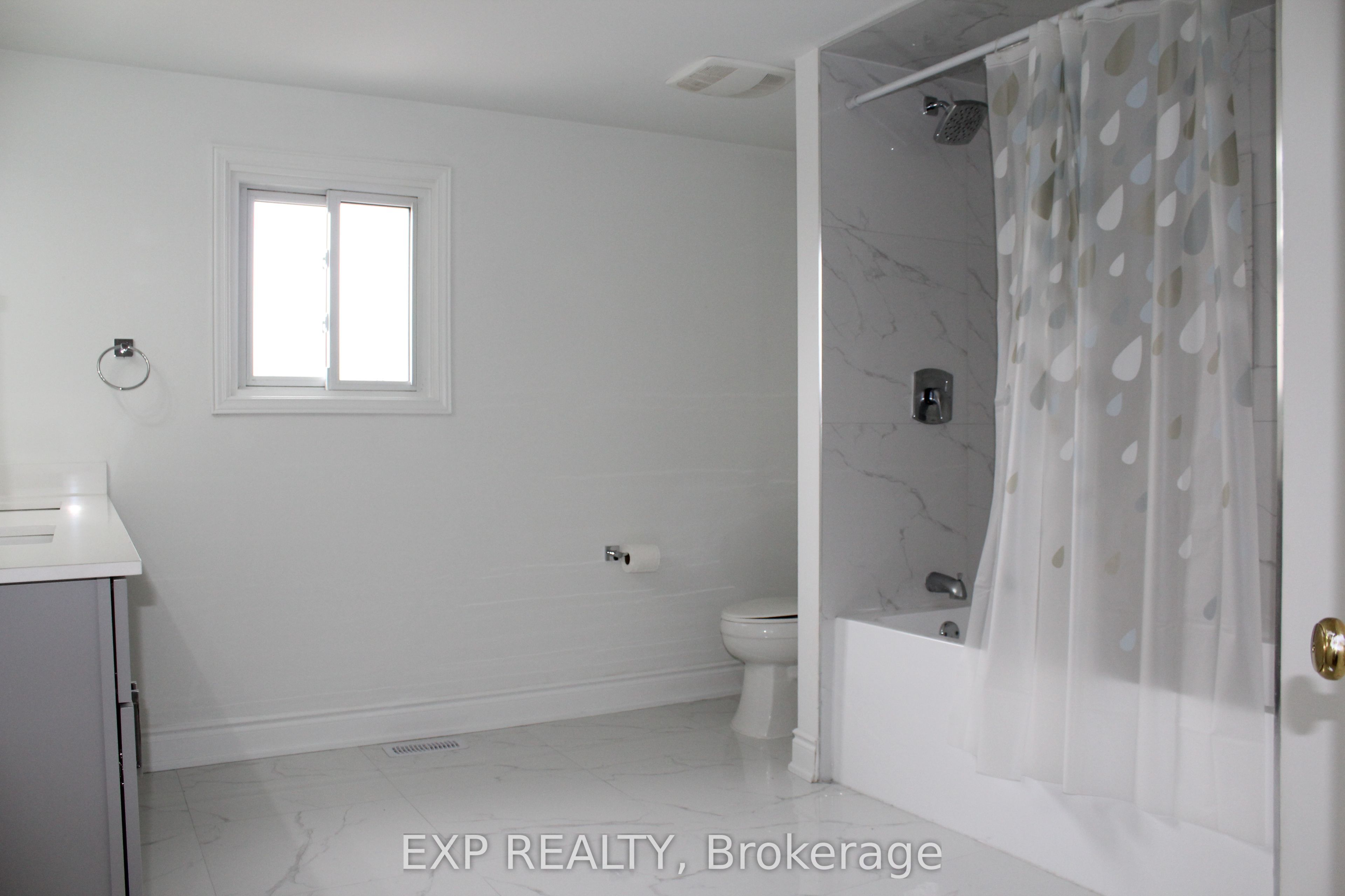 48 Howell Street Property Photo 22