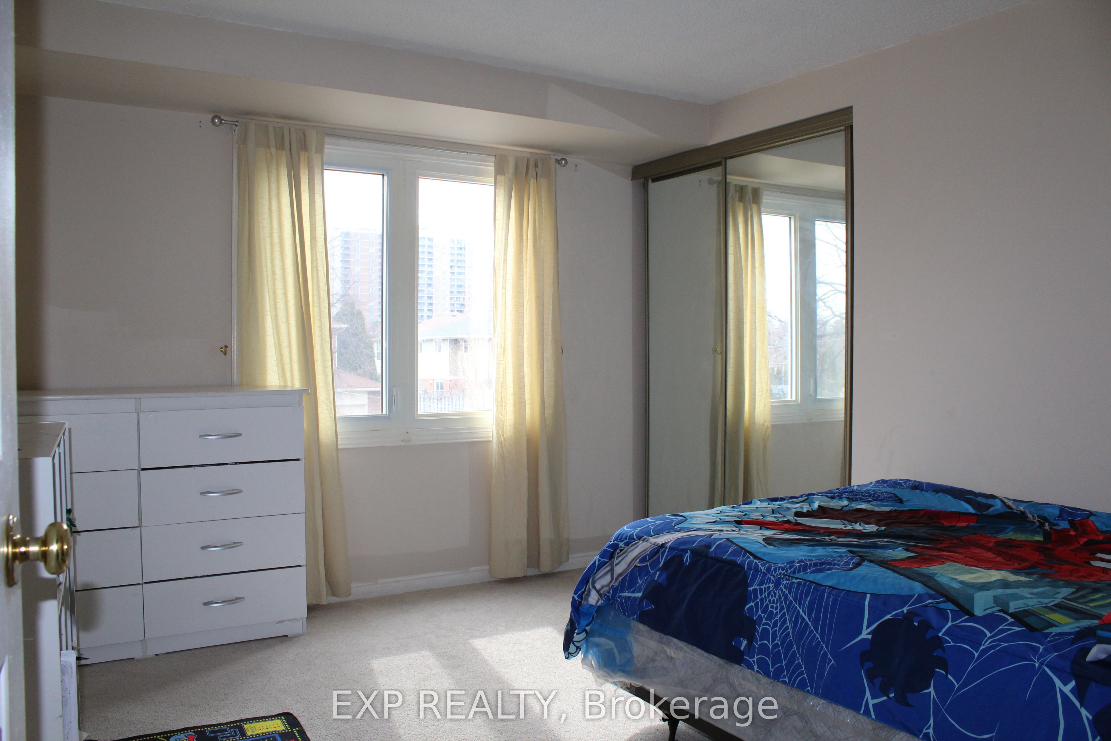 48 Howell Street Property Photo 24
