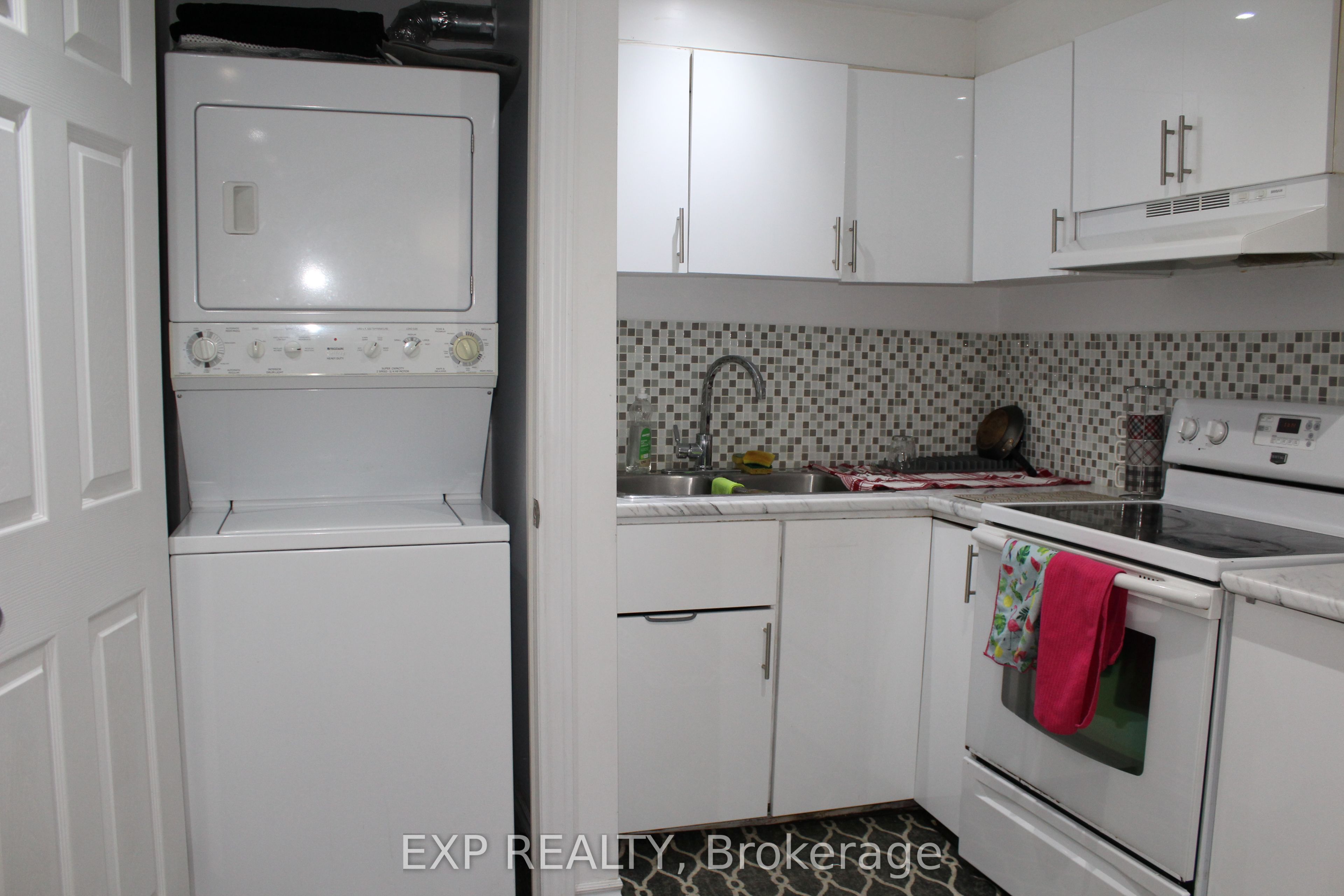 48 Howell Street Property Photo 34