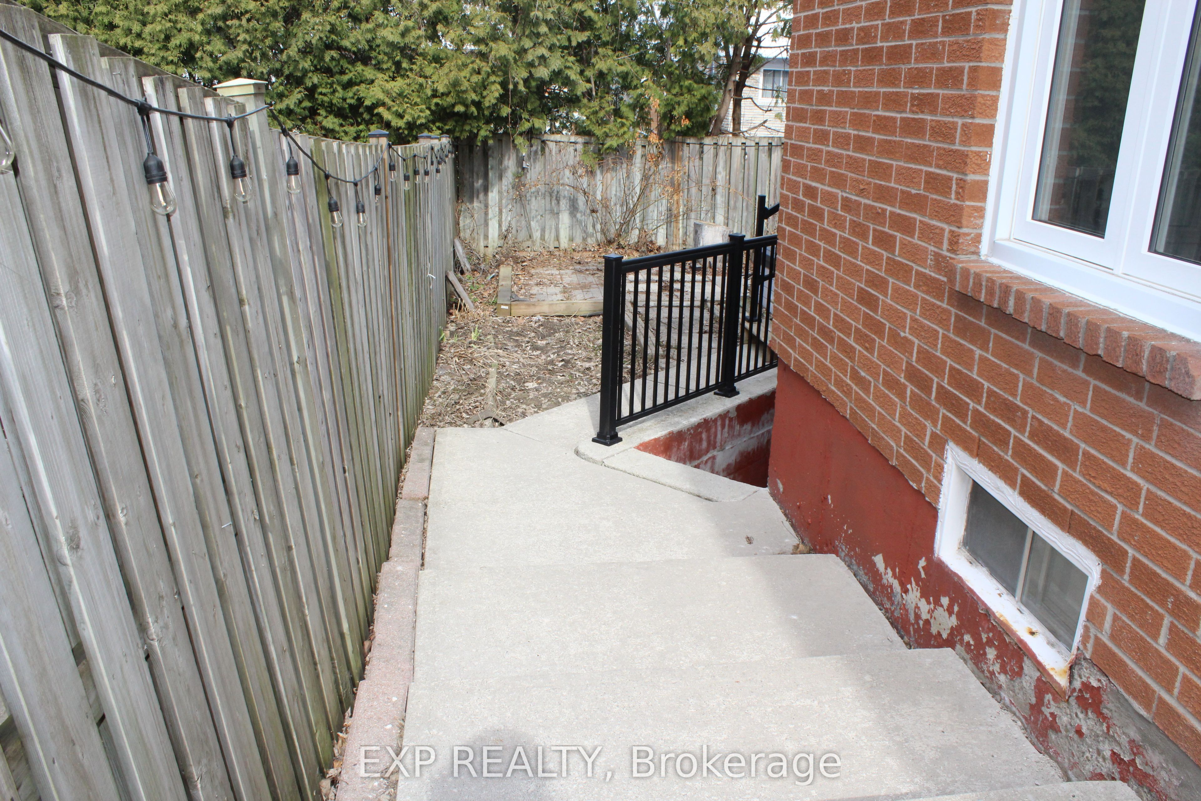 48 Howell Street Property Photo 39