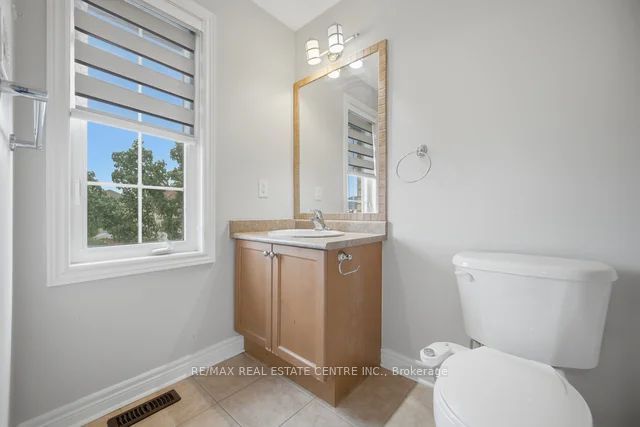 32 Midnightsun Trail Property Photo 29