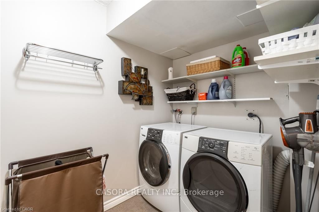700 Dynes Road 811 Property Photo 24