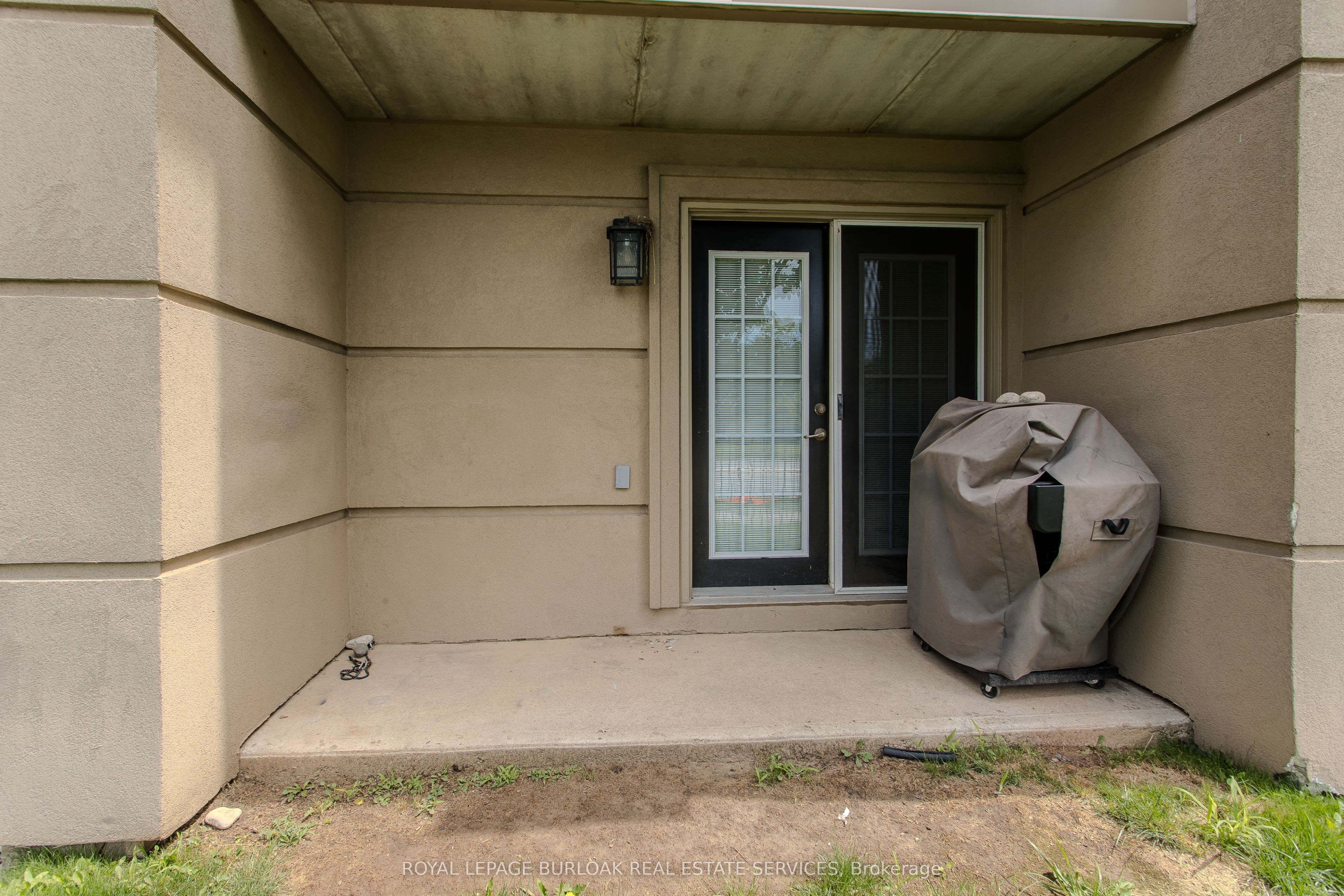 2035 Appleby Line 101 Property Photo 21