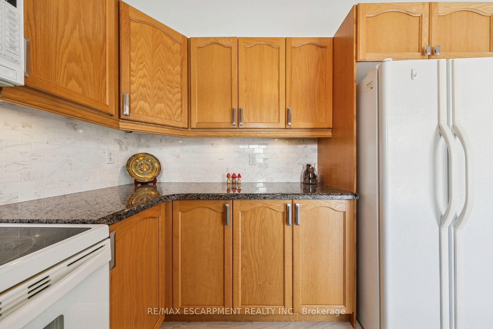 245 Centennial Forest Drive Property Photo 13