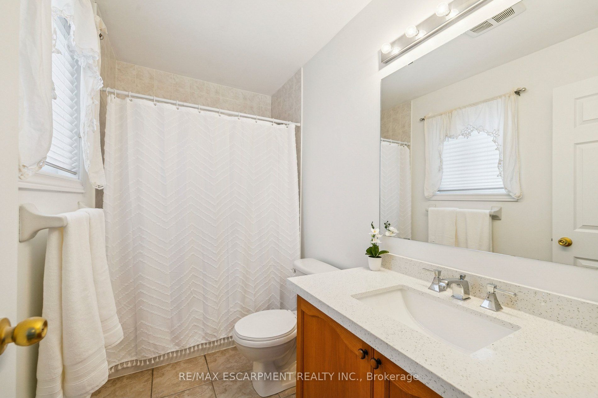 245 Centennial Forest Drive Property Photo 20