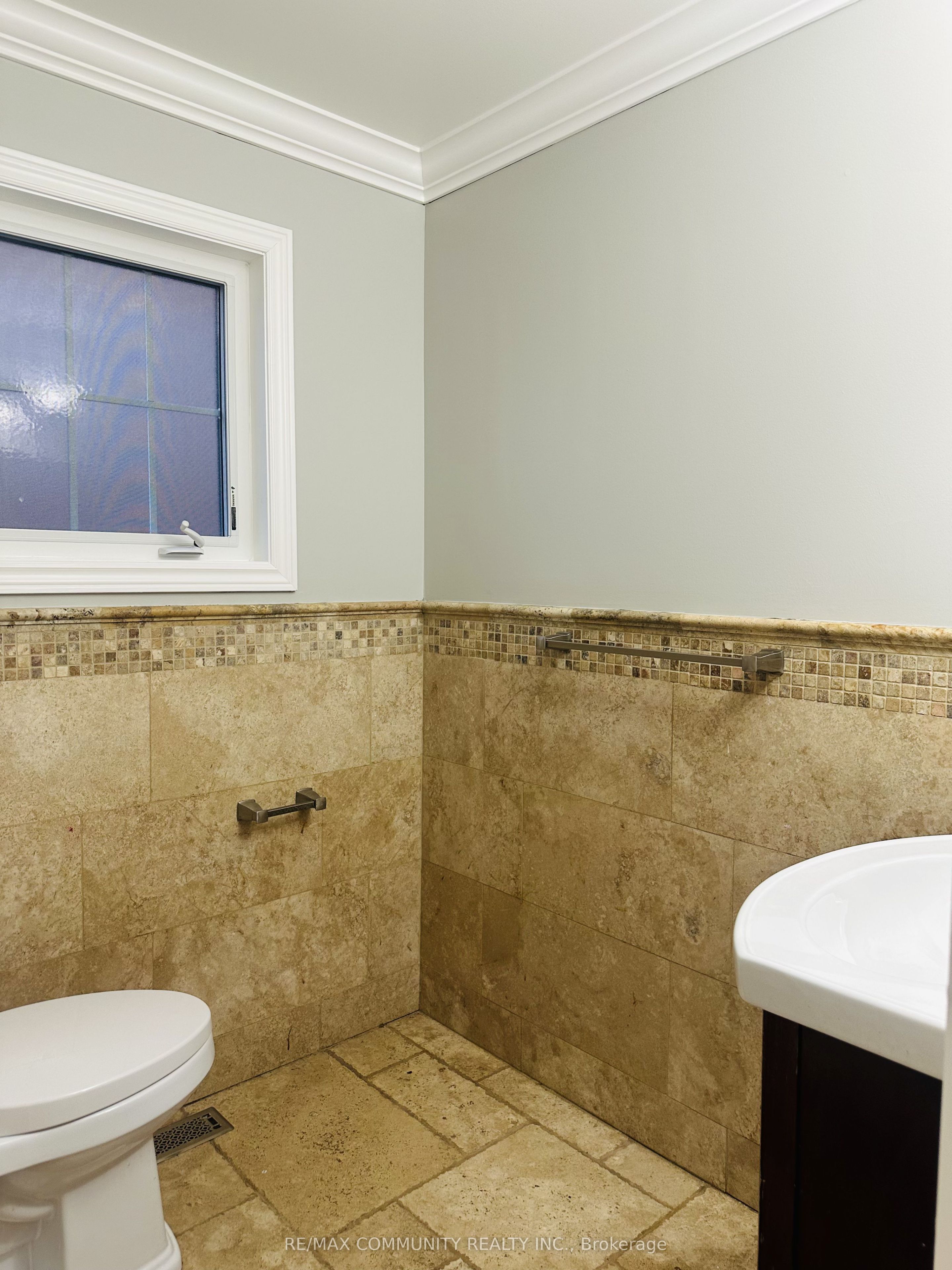 53 Hood Crescent Property Photo 13