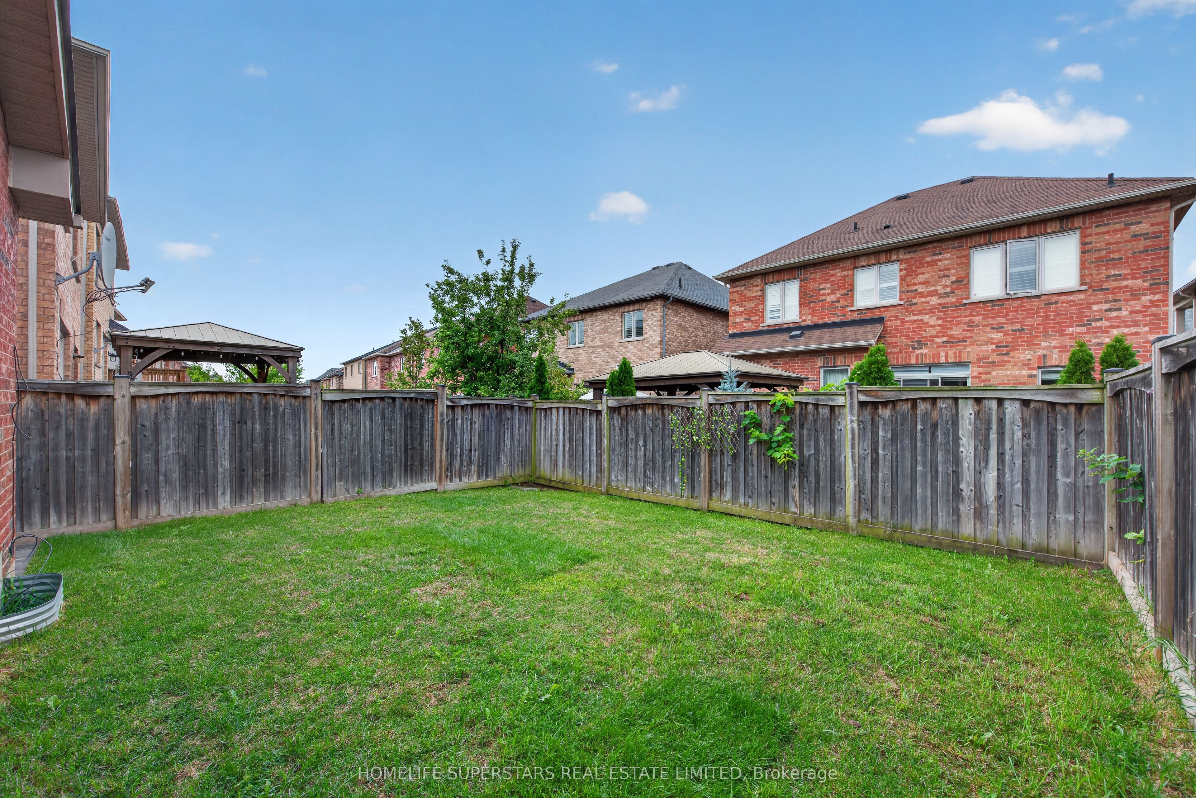 254 Giddings Crescent Property Photo 5