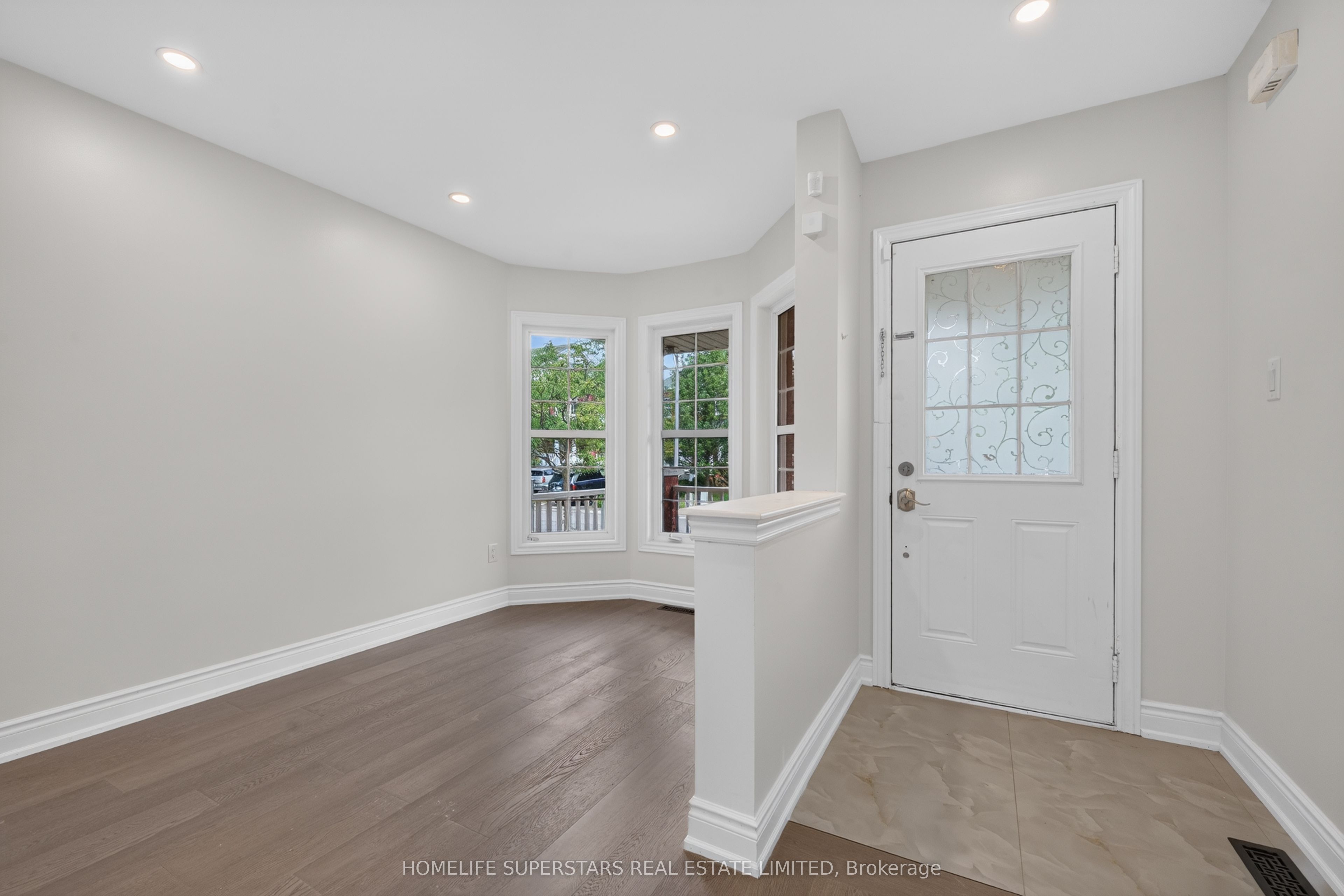 254 Giddings Crescent Property Photo 10