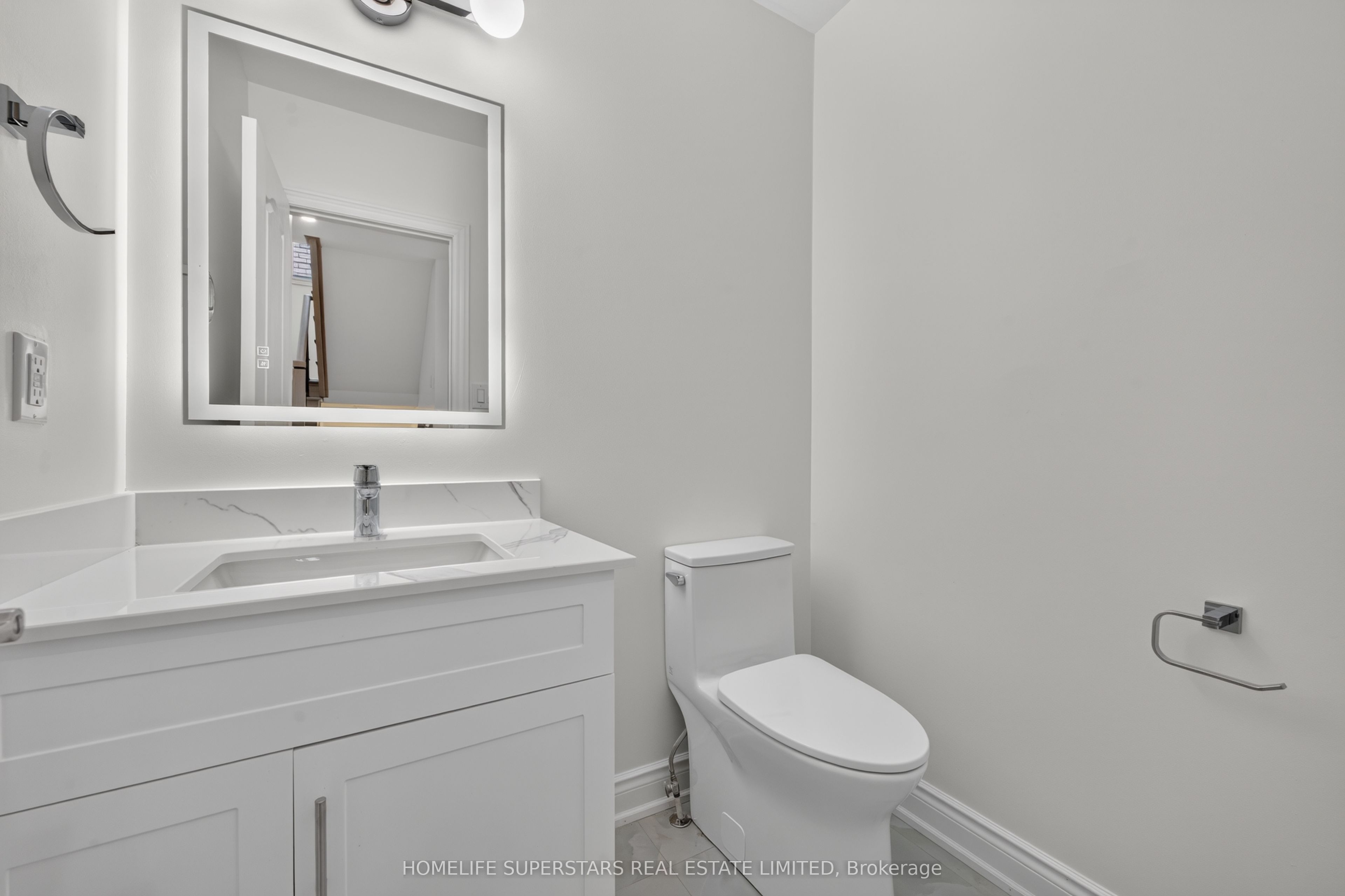254 Giddings Crescent Property Photo 14