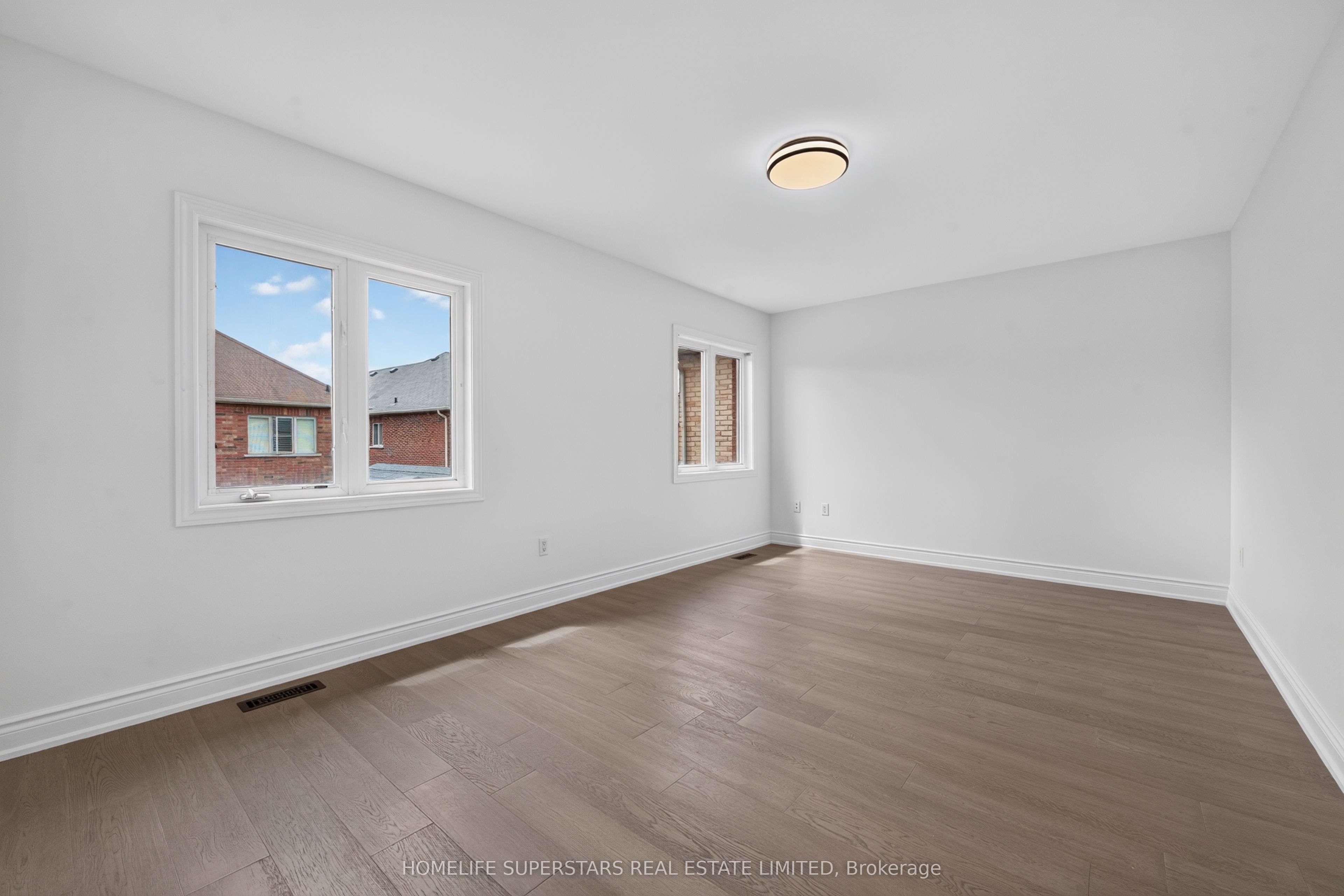 254 Giddings Crescent Property Photo 29