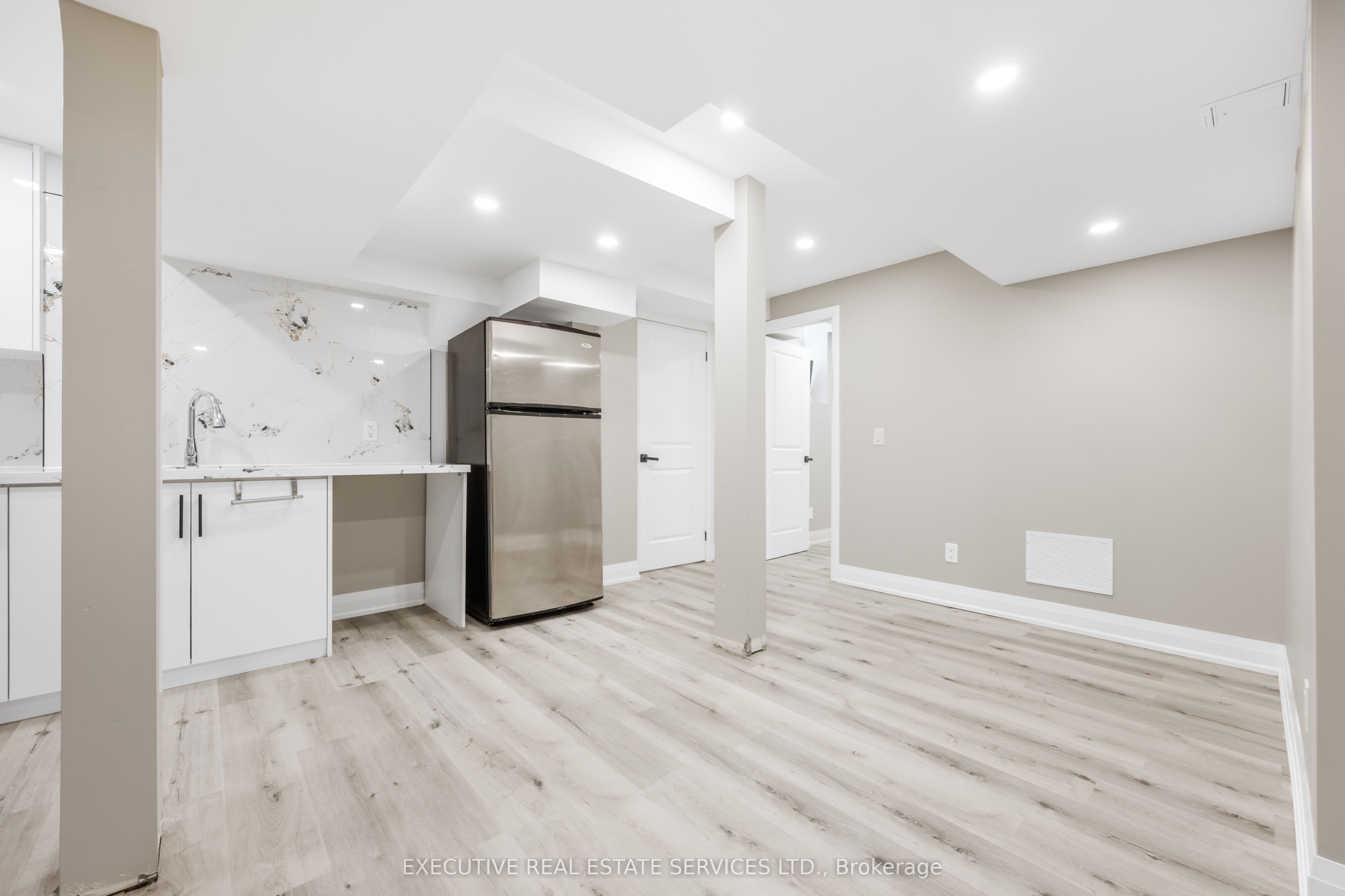 61 Truro (basement) Circle N Property Photo 12