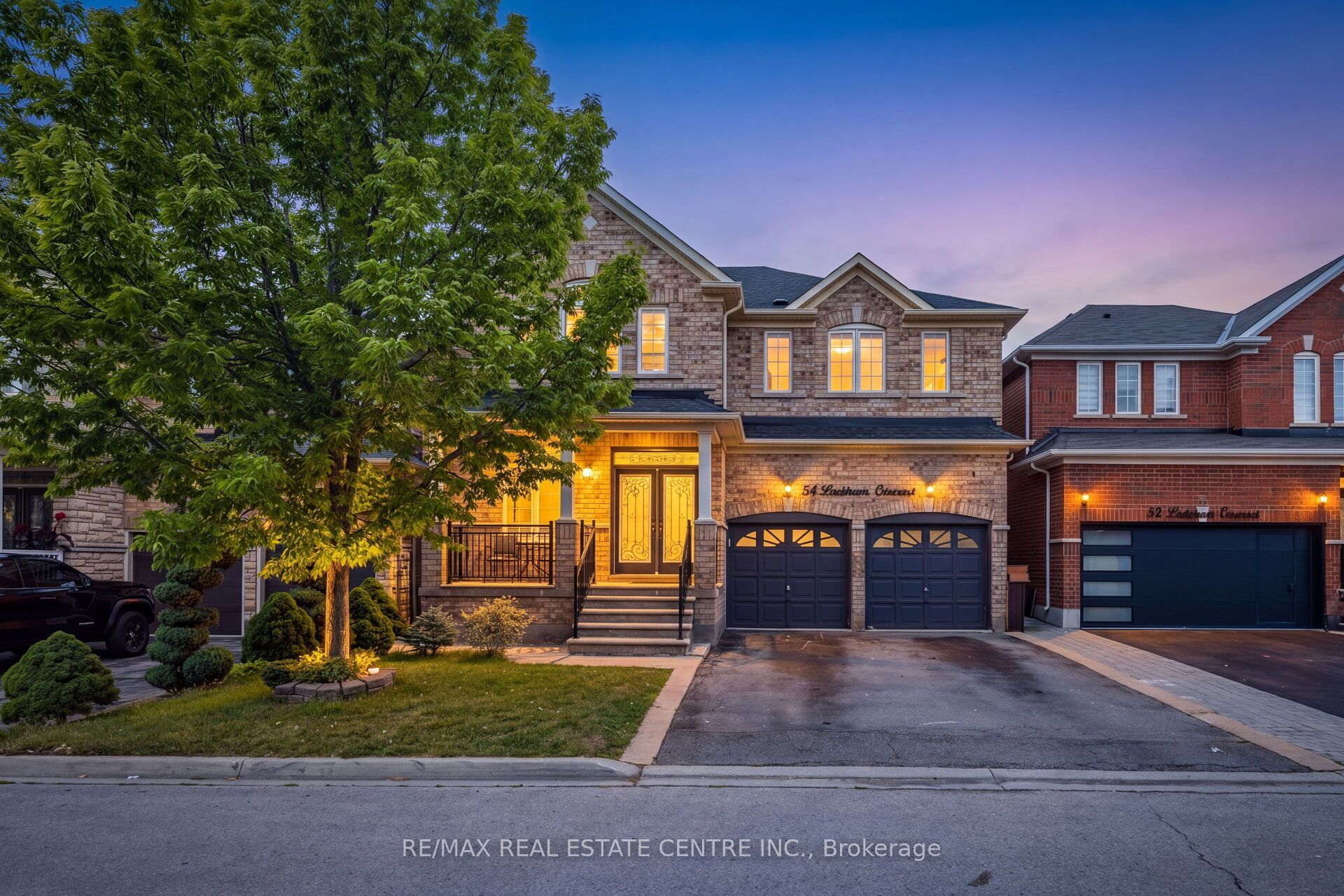 54 Lockburn Crescent Property Photo 1