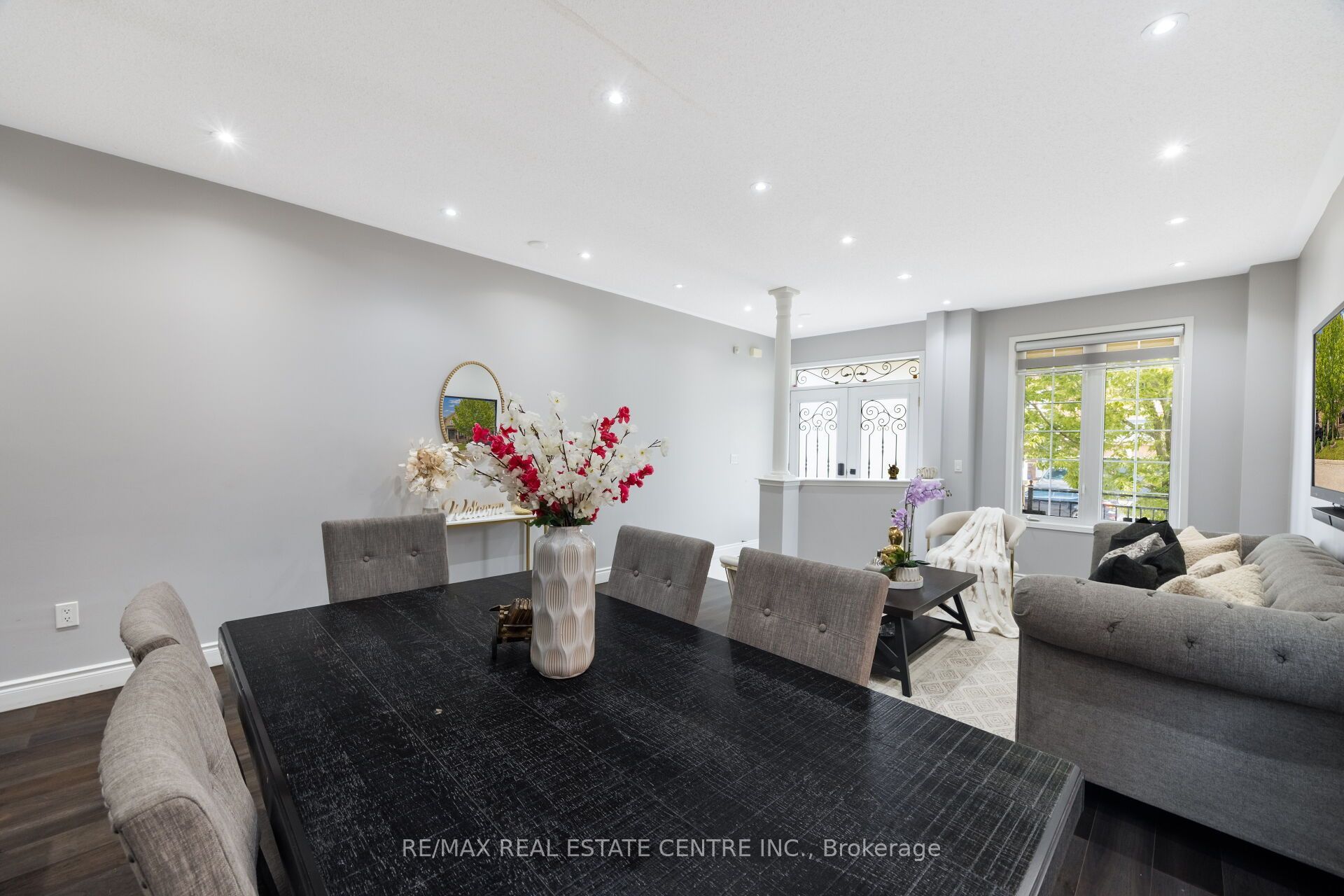 54 Lockburn Crescent Property Photo 8