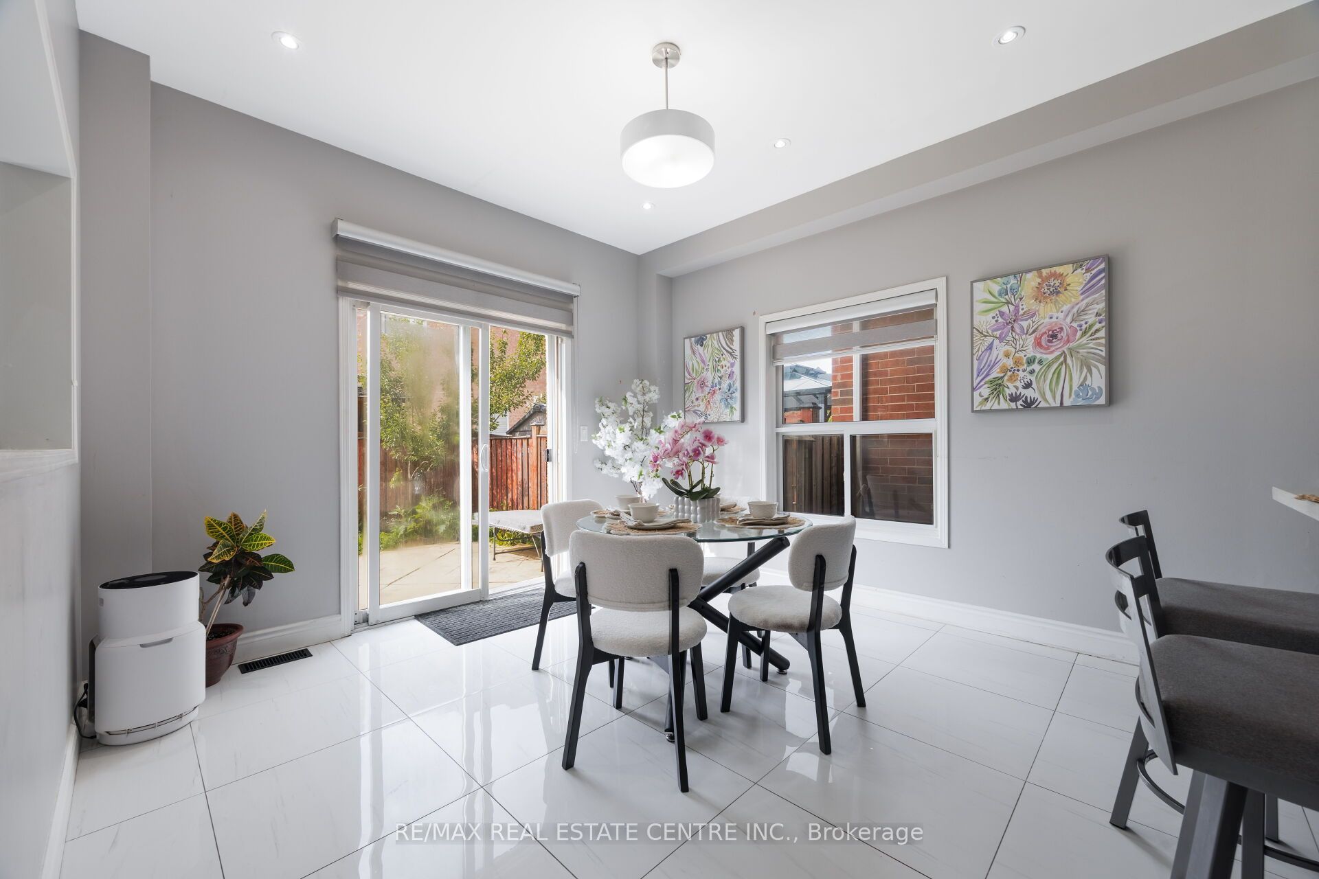 54 Lockburn Crescent Property Photo 16