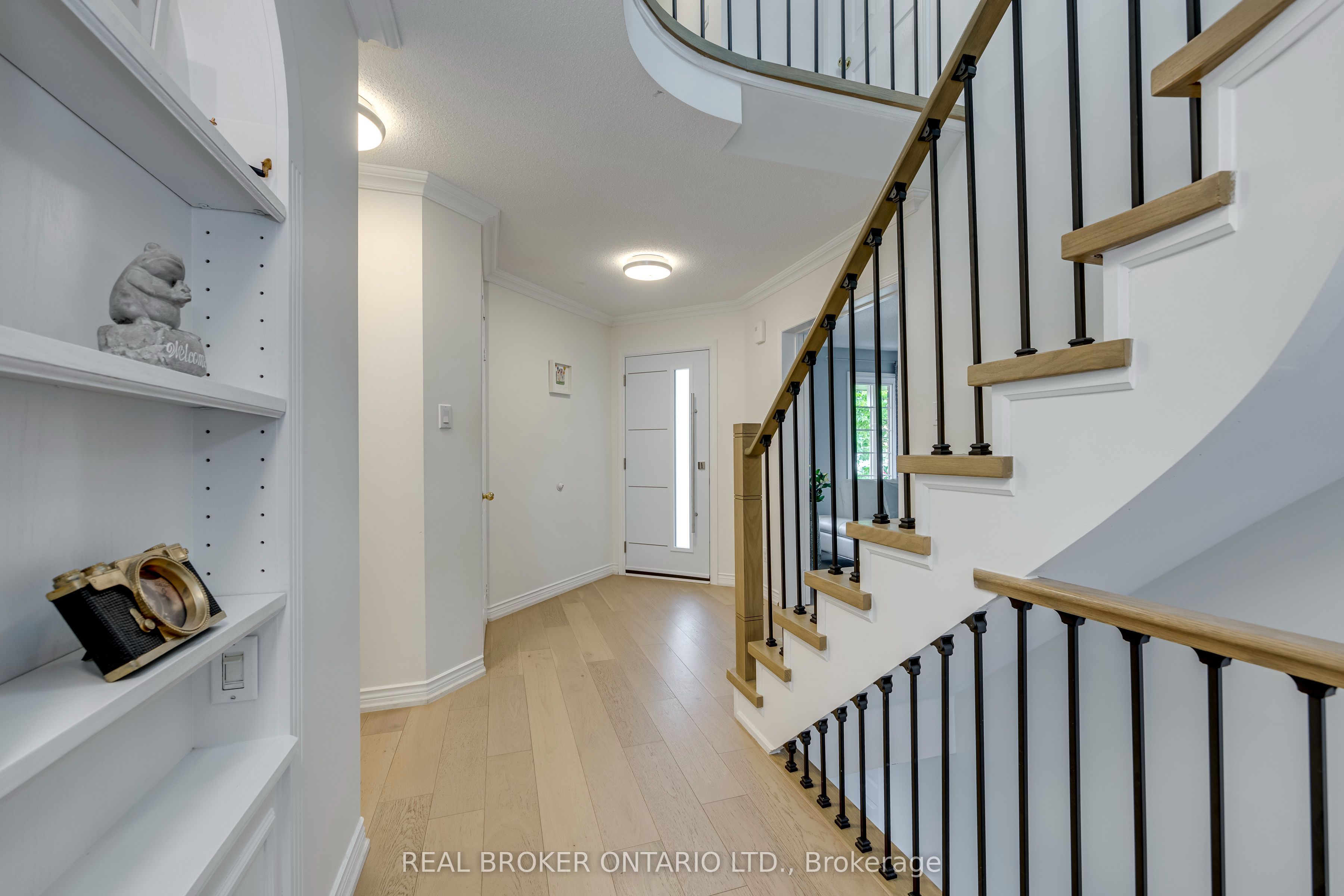 6781 Gracefield Drive Property Photo 6