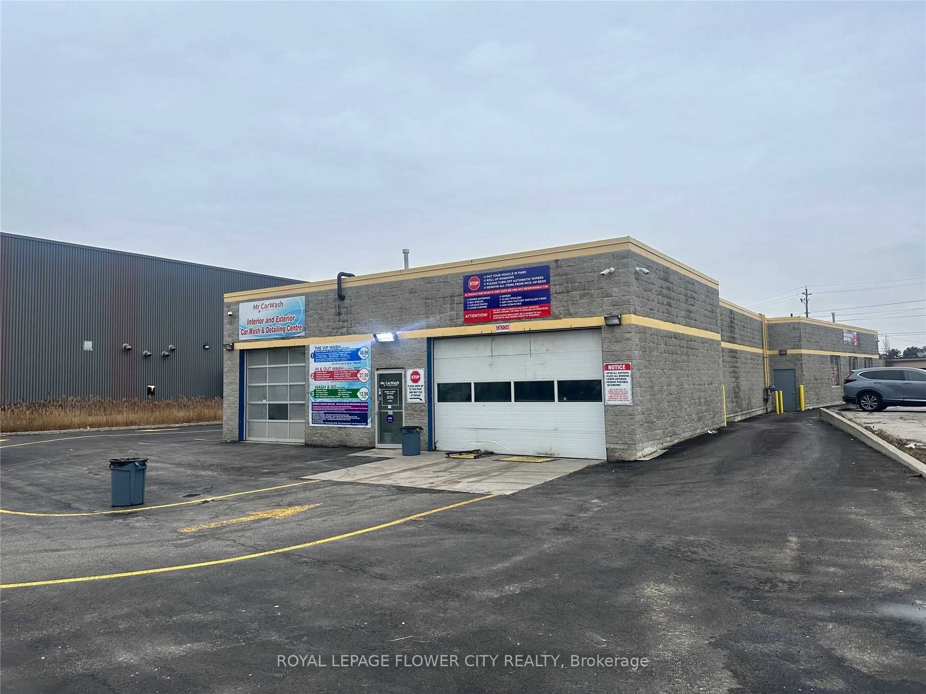 355 Rexdale Boulevard Property Photo 4