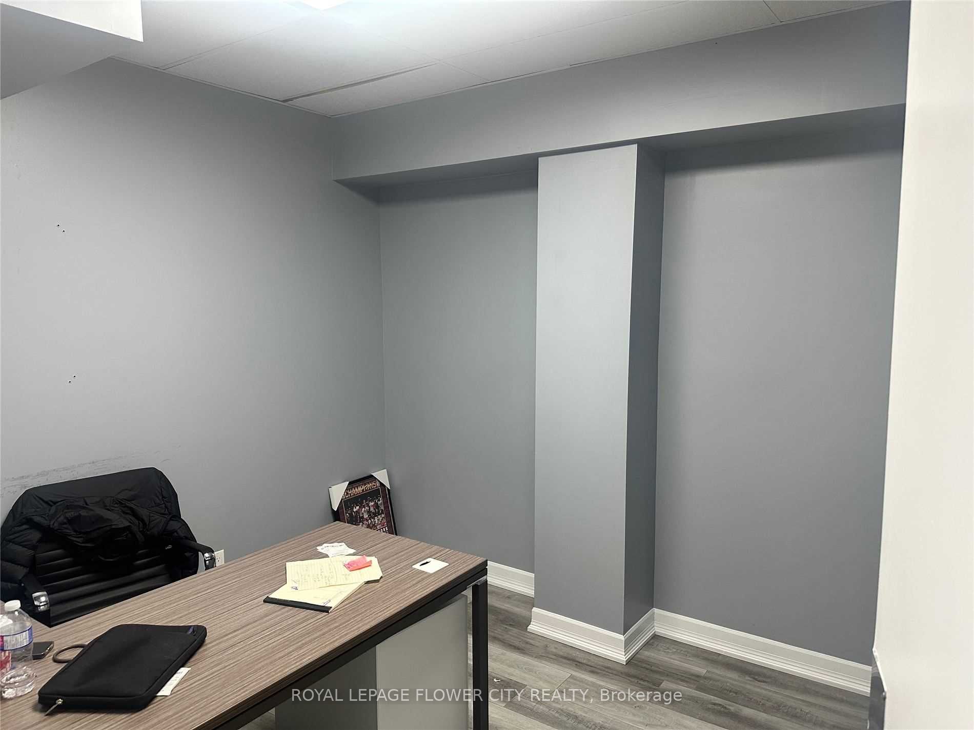 355 Rexdale Boulevard Property Photo 11