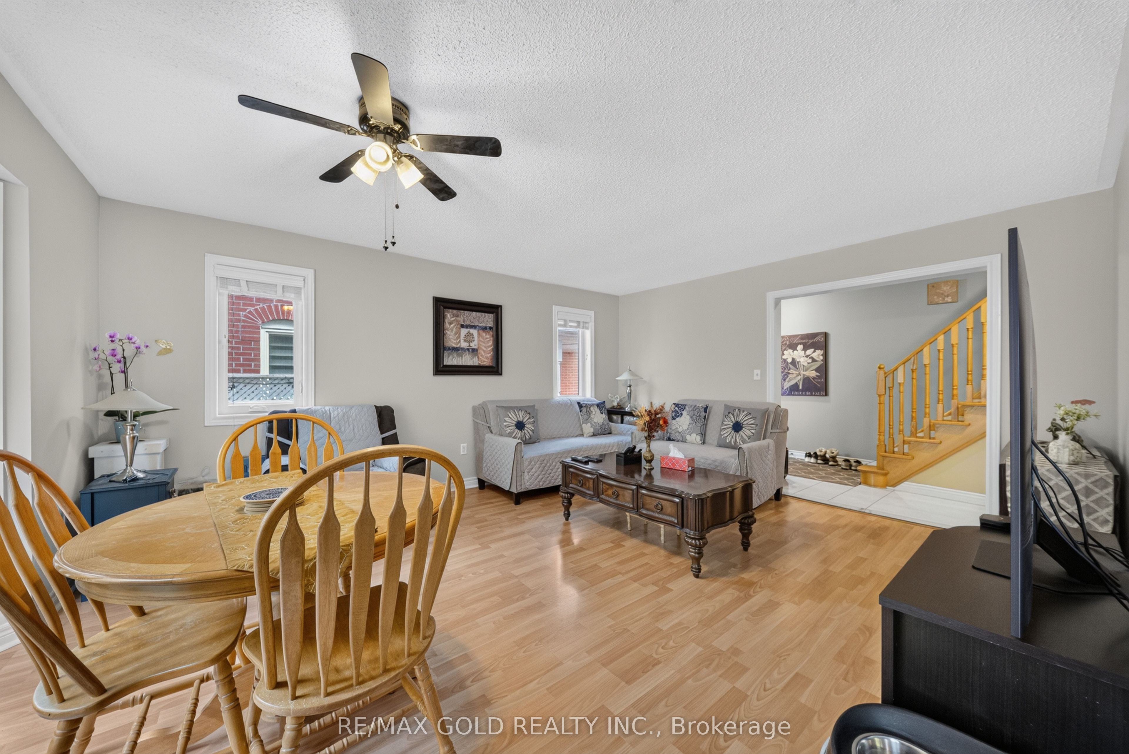 142 Pressed Brick Drive Property Photo 6