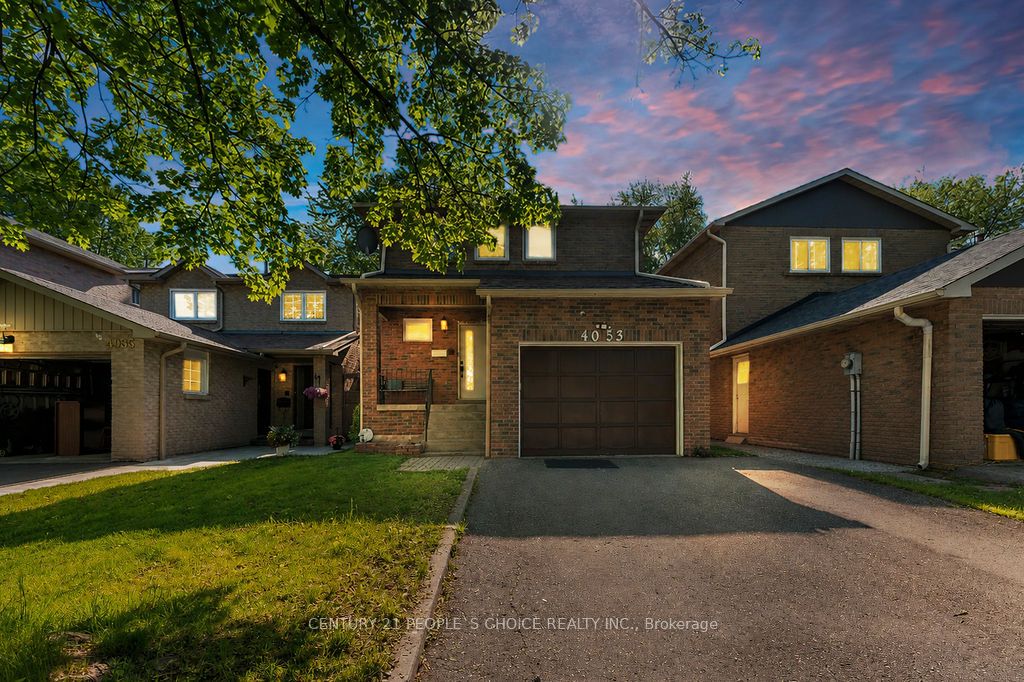 4053 Trapper Crescent Property Photo 2