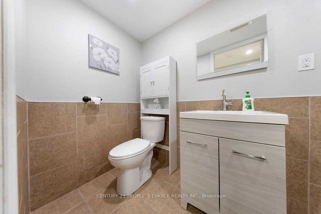 4053 Trapper Crescent Property Photo 21