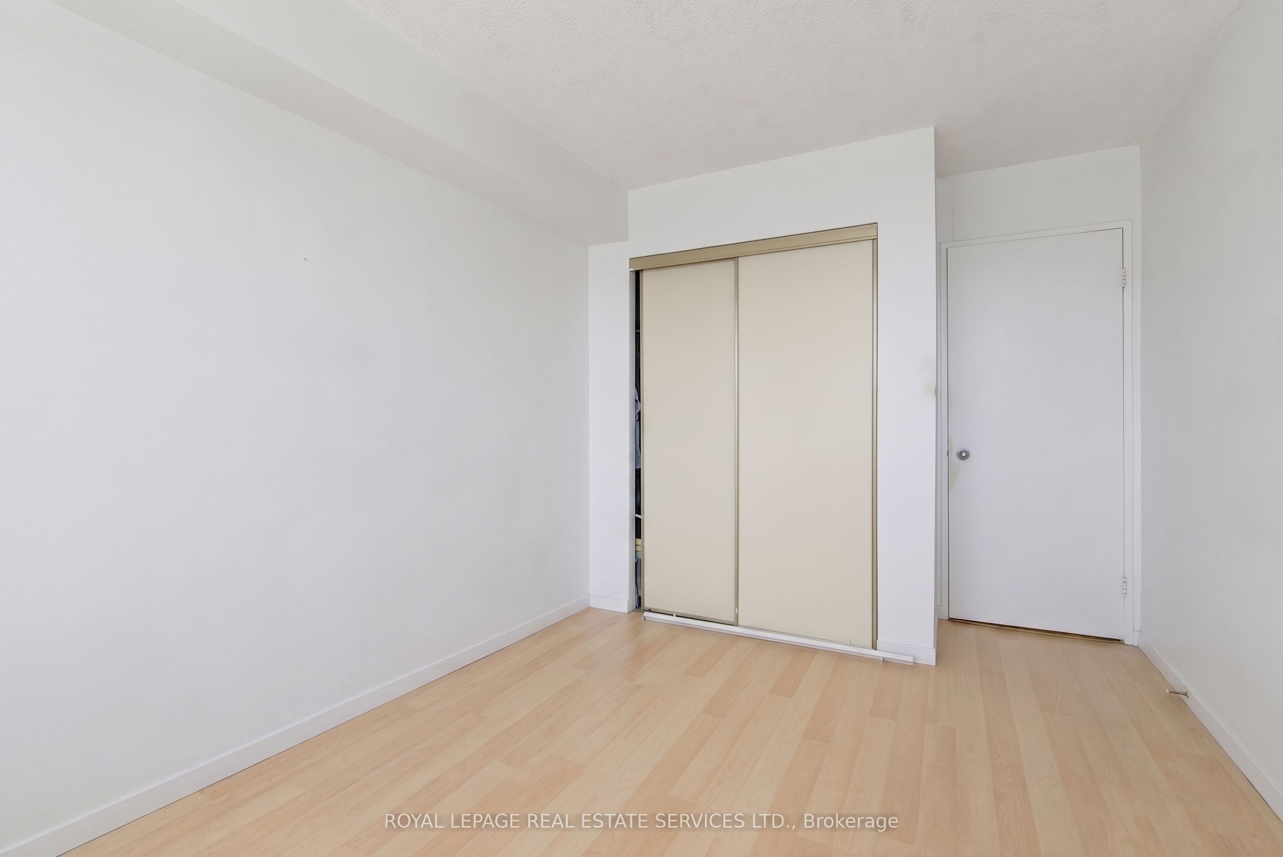 75 King Street E 1212 Property Photo 10