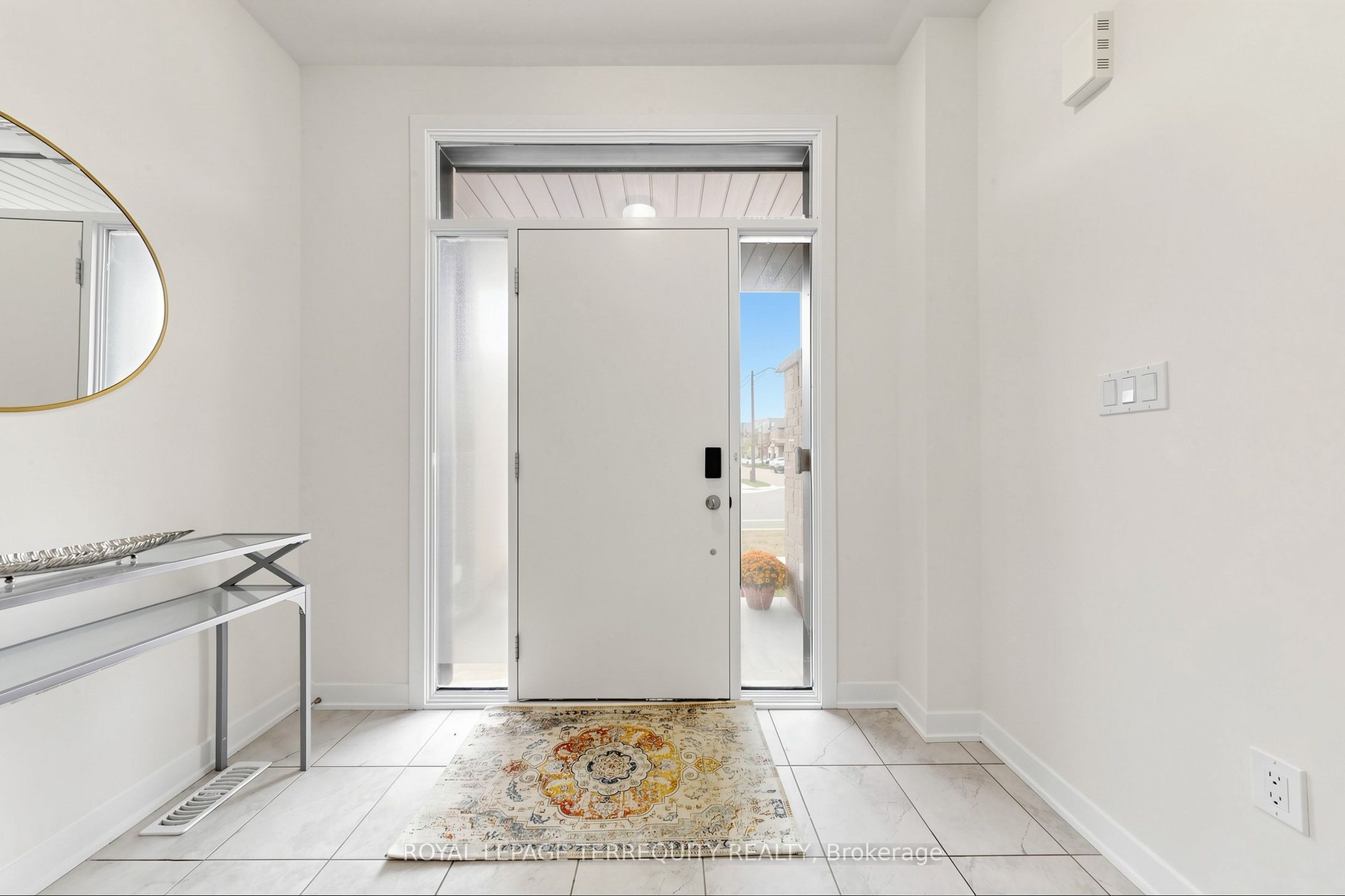 1456 Rose Way Property Photo 3