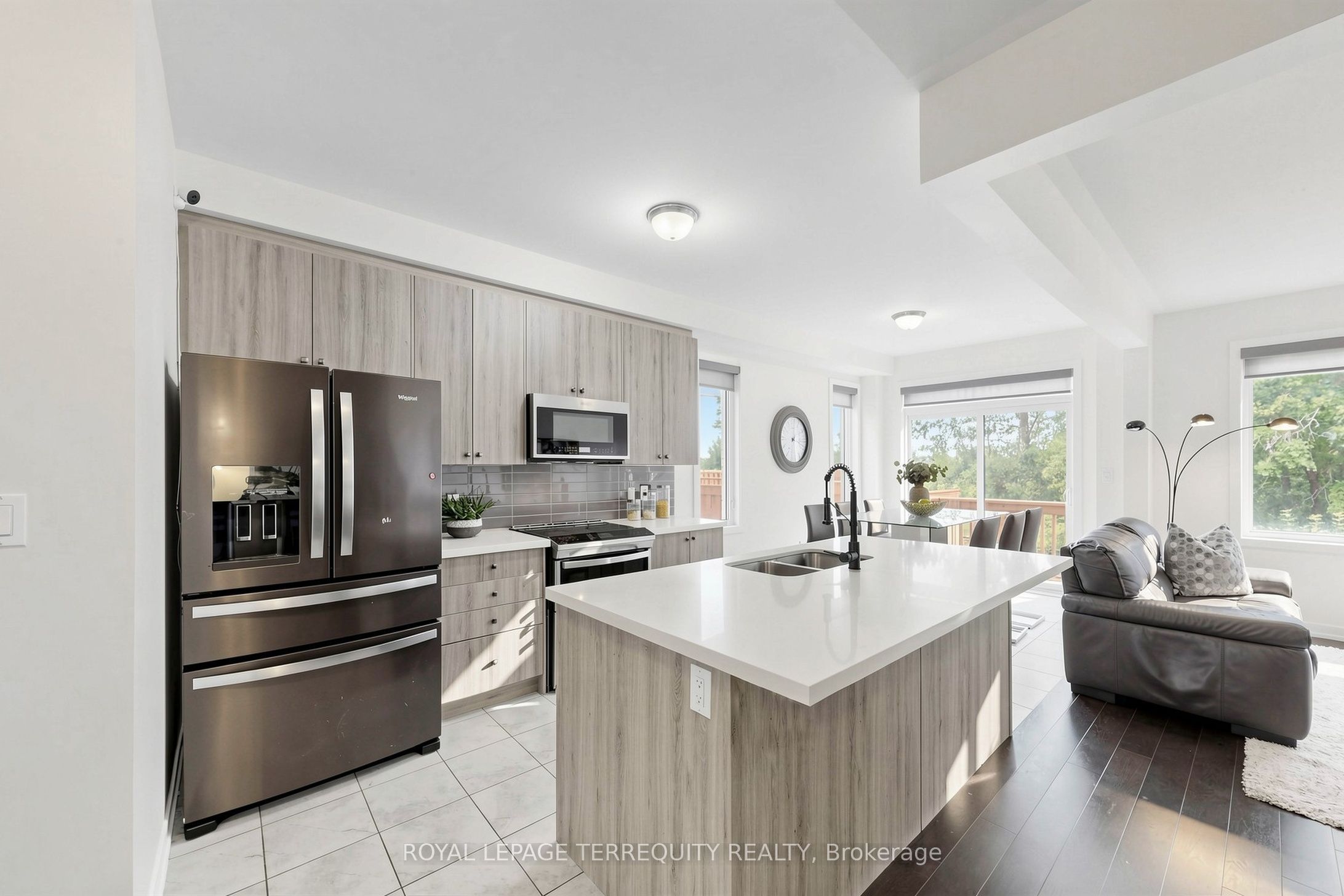 1456 Rose Way Property Photo 14
