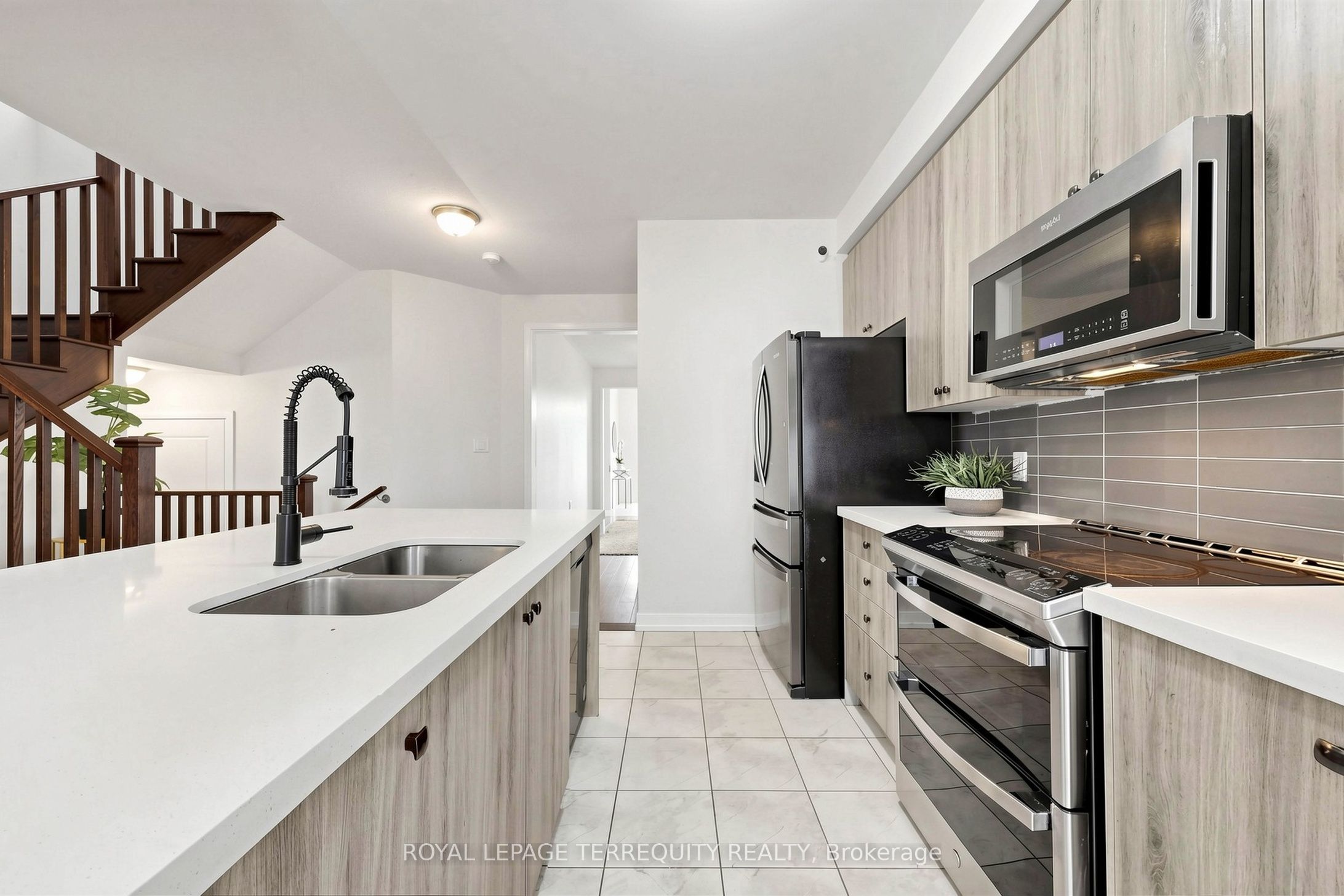 1456 Rose Way Property Photo 16