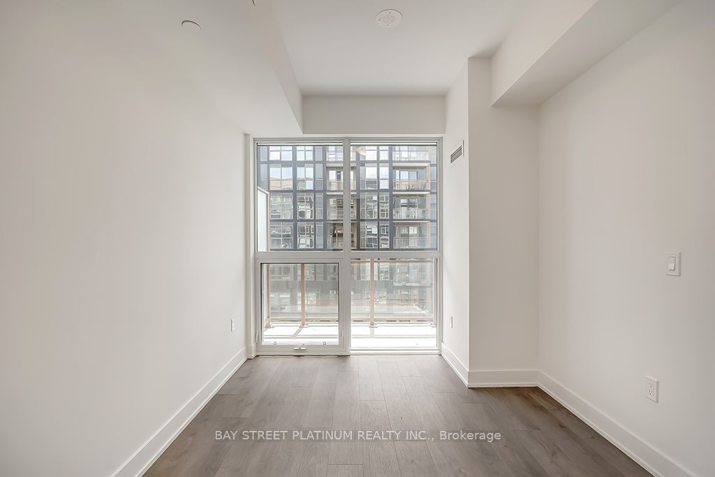 2343 Khalsa Gate W 537 Property Photo 14